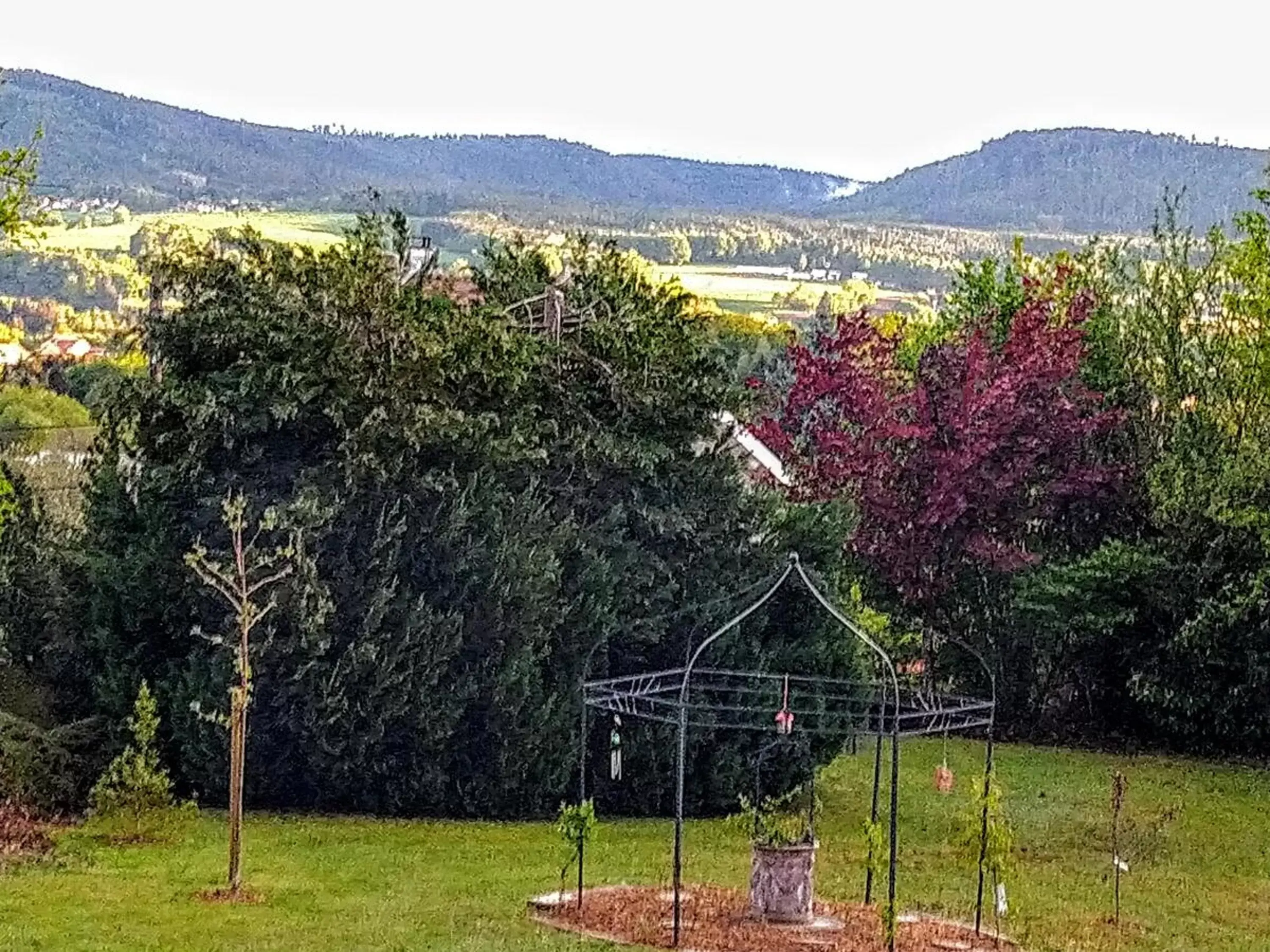 Garden view, Mountain View in Chambres d'Hôtes de l'Avison