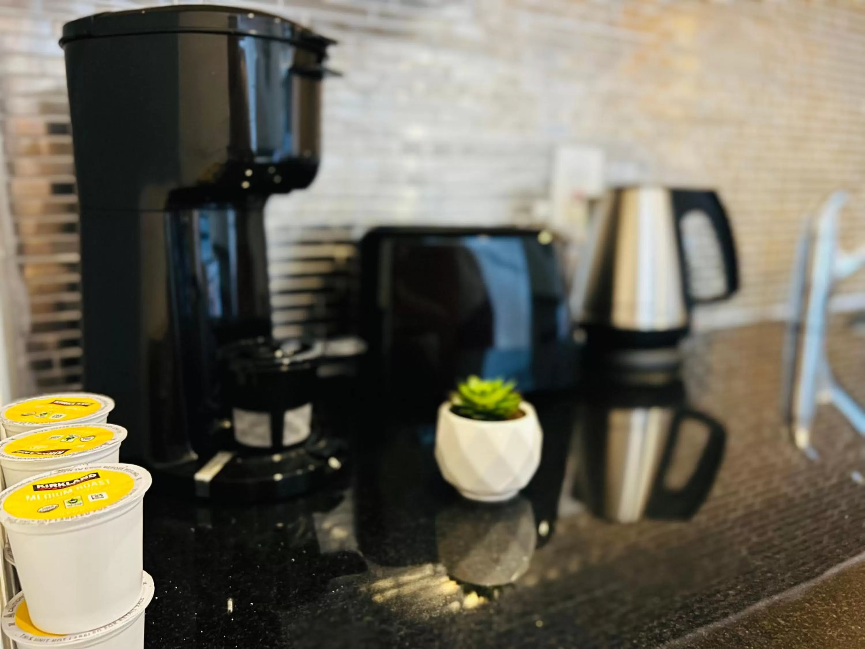 Coffee/tea facilities in CocoBay 2BR Condos Near Beach, Galleria Mall, Wilton Manors, Cruise Port