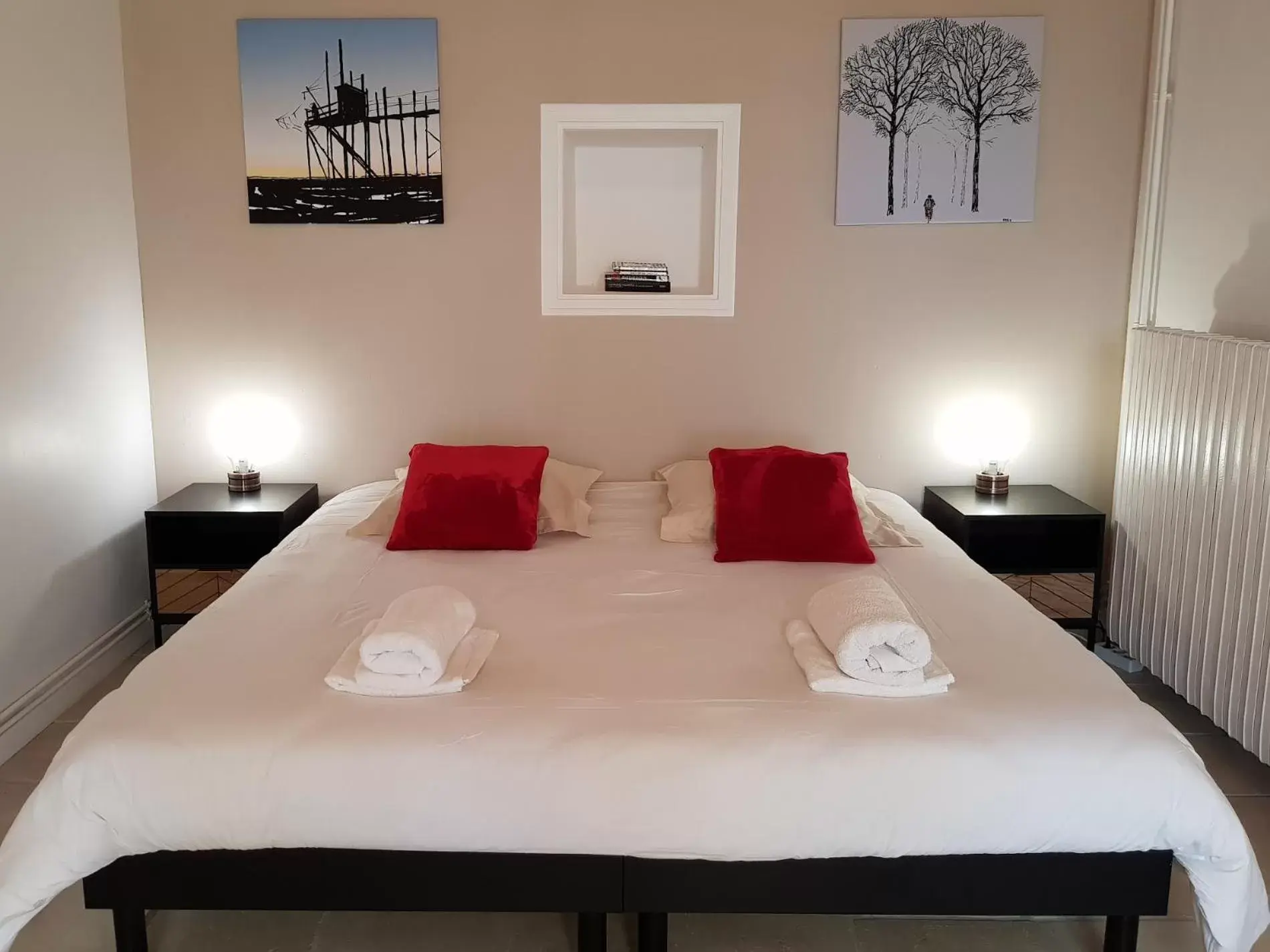 Bedroom, Bed in Domaine de Pelouaille - chambre d'hôtes
