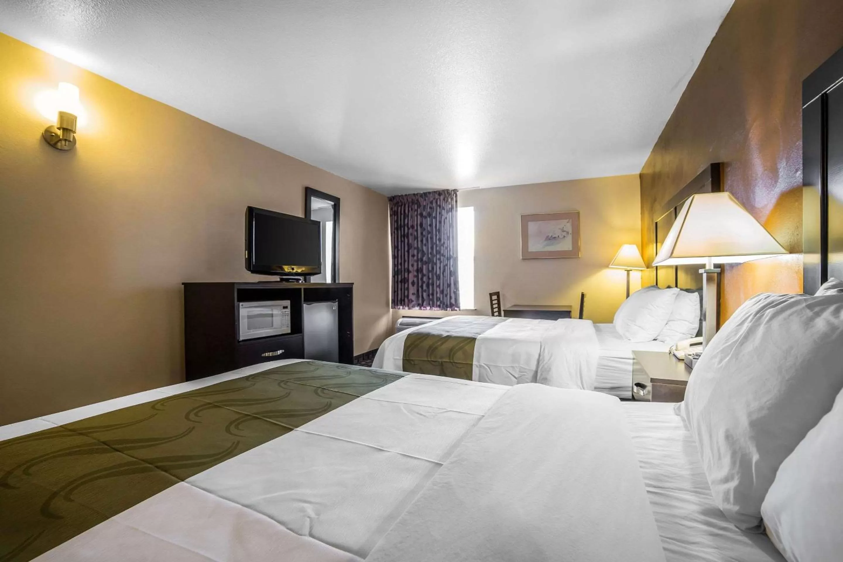 Photo of the whole room, Bed in Quality Inn Zion Park Area