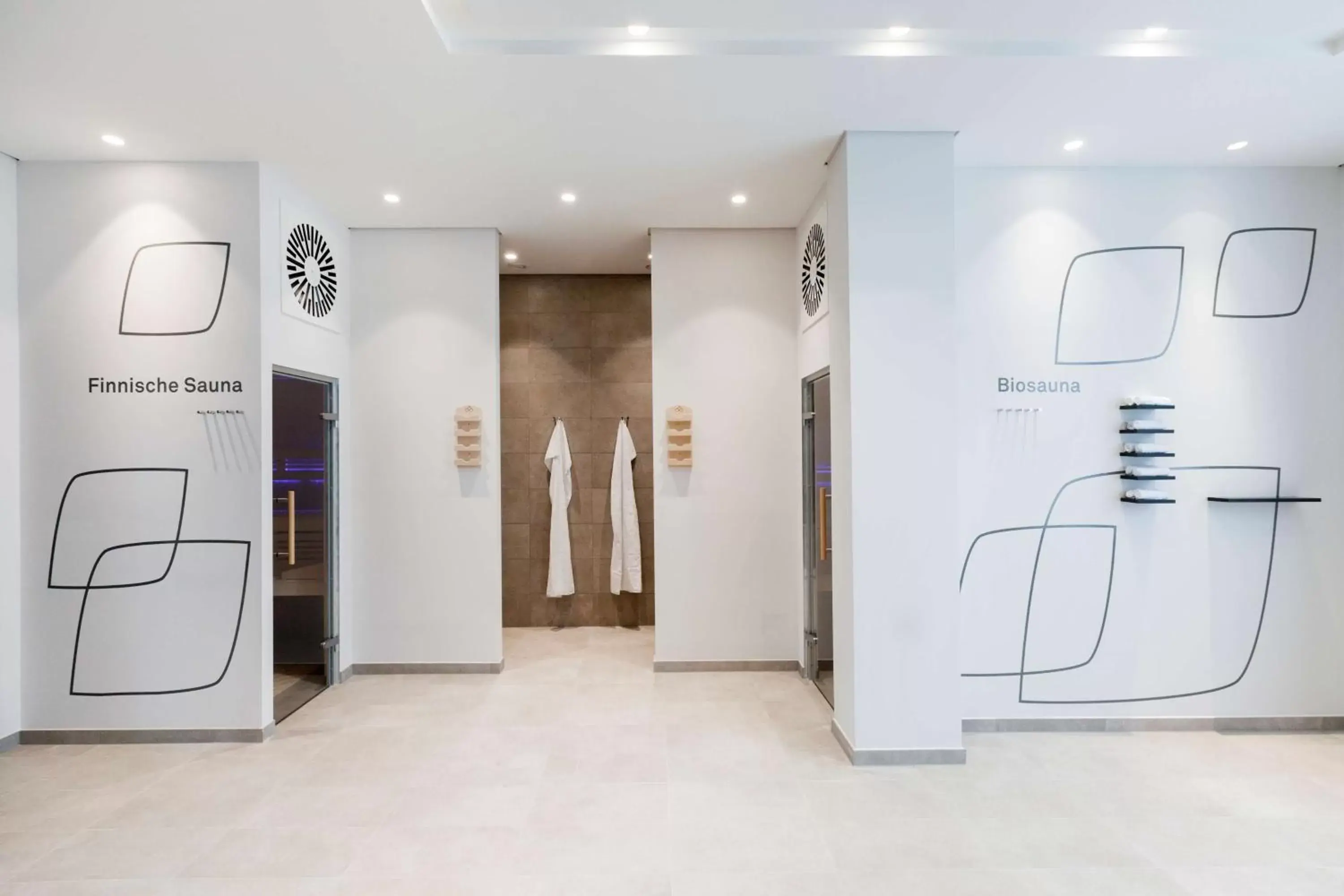 Spa and wellness centre/facilities, Bathroom in Radisson Blu Hotel, Mannheim
