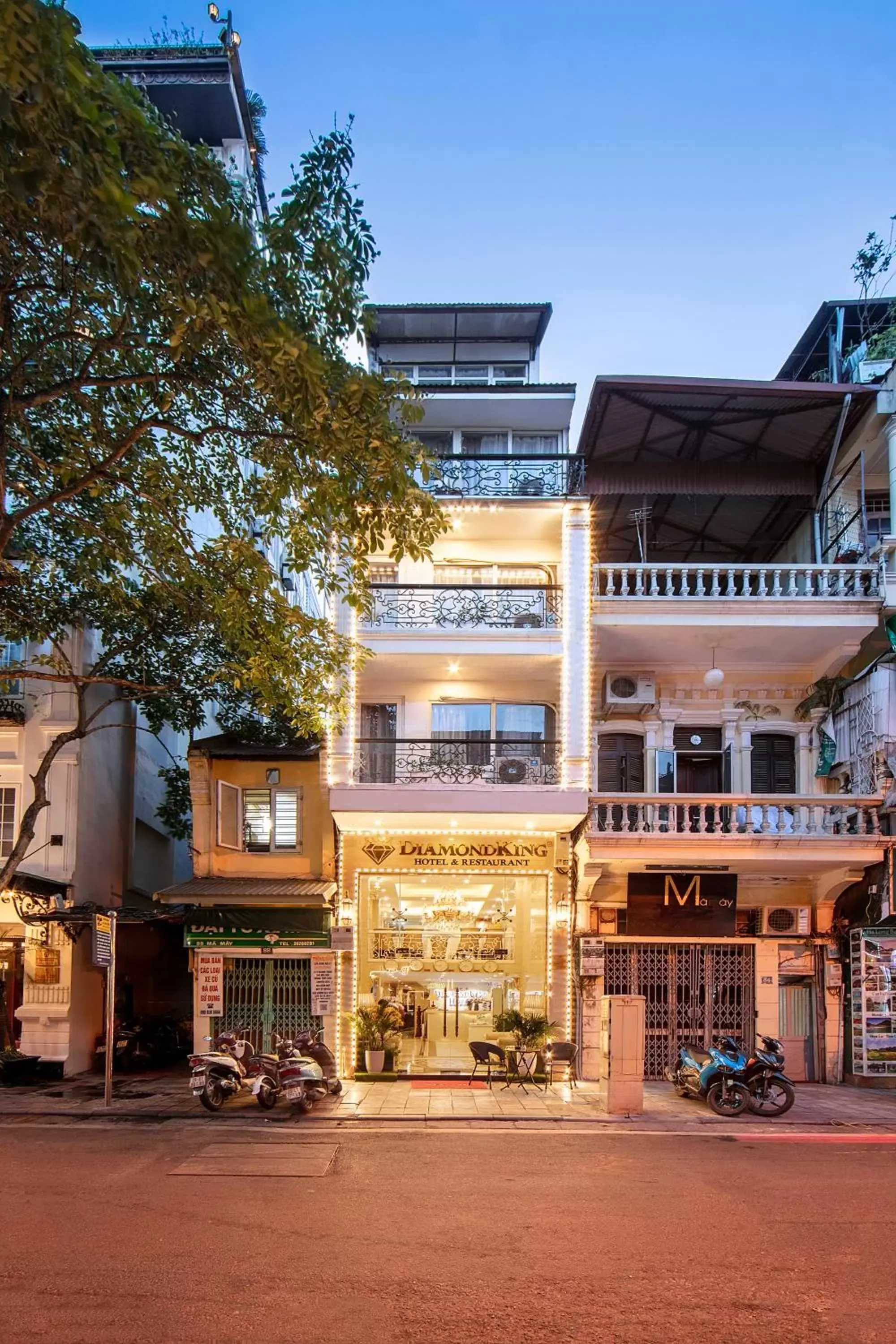 Property Building in Hanoi Diamond King Hotel & Travel