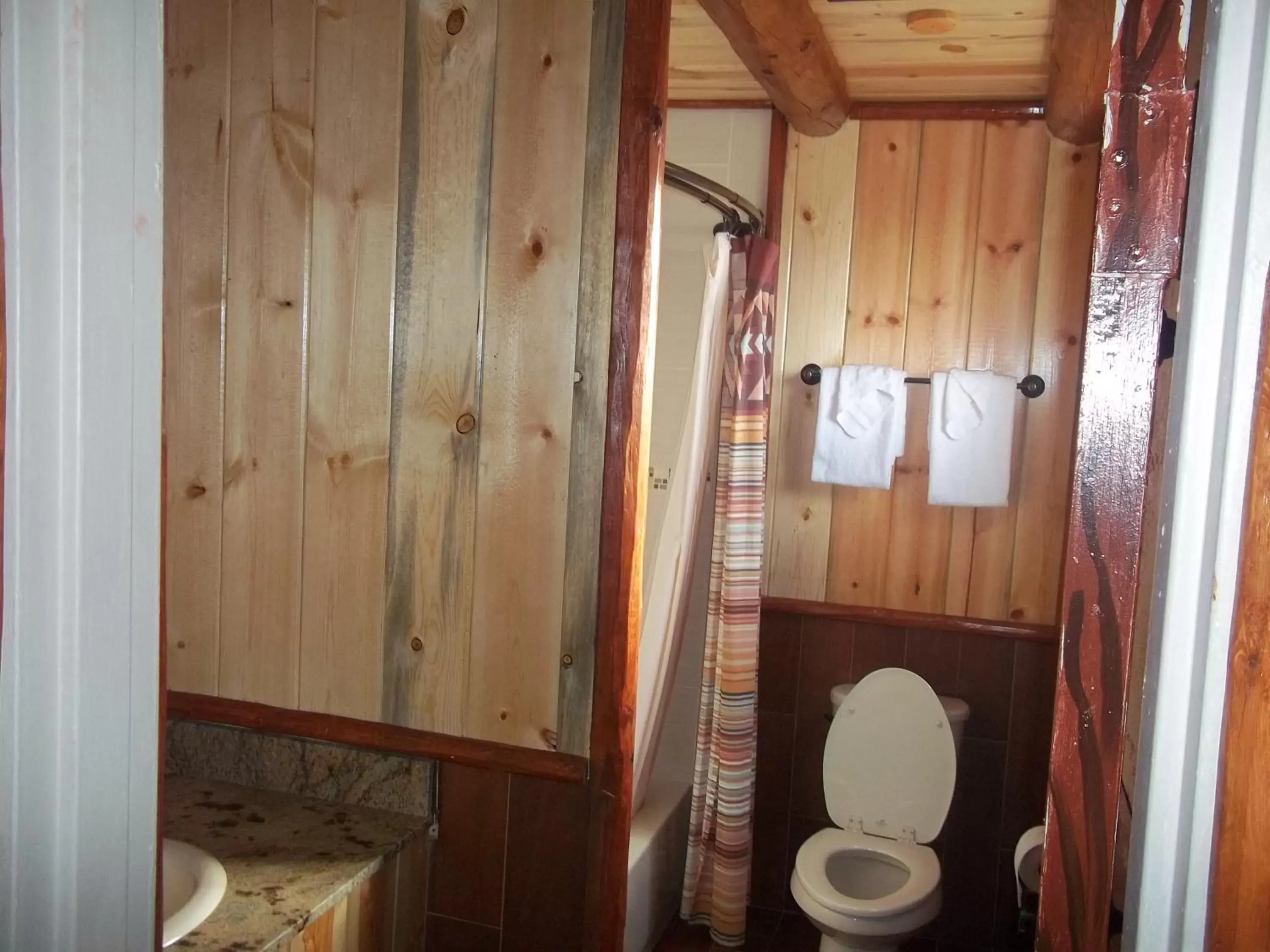 Bathroom in Grand Canyon Inn and Motel - South Rim Entrance