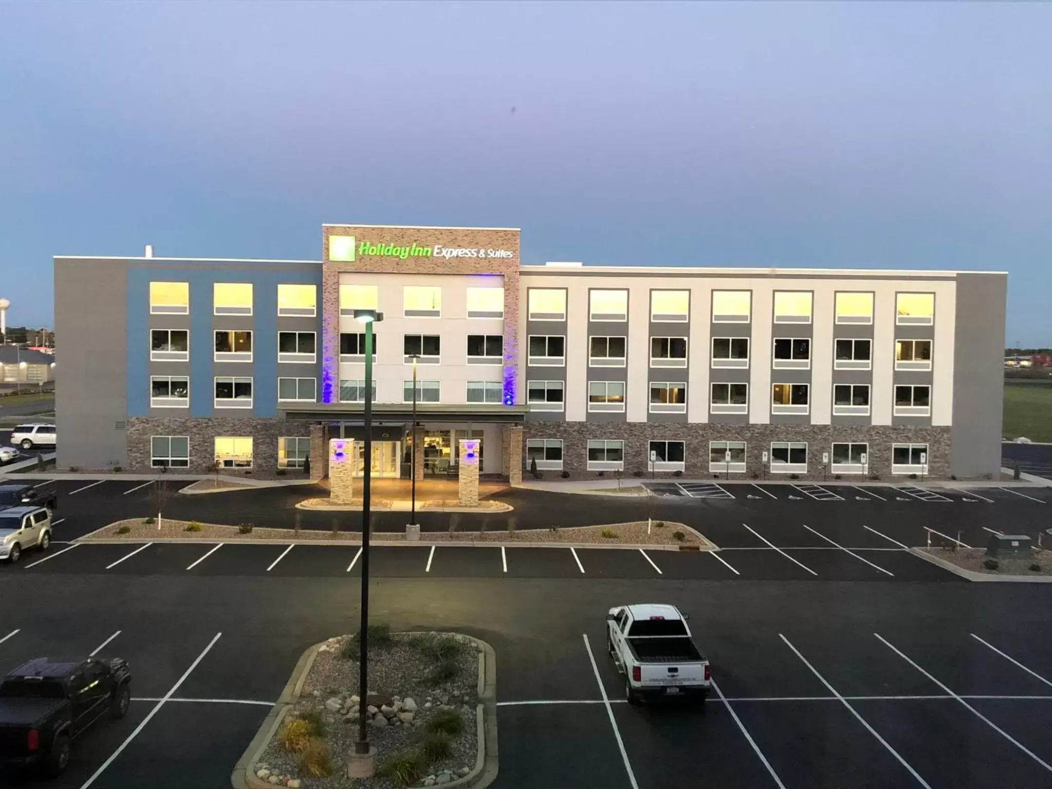 Property building in Holiday Inn Express & Suites - Tomah by IHG Property building in Holiday Inn Express & Suites - Tomah by IHG