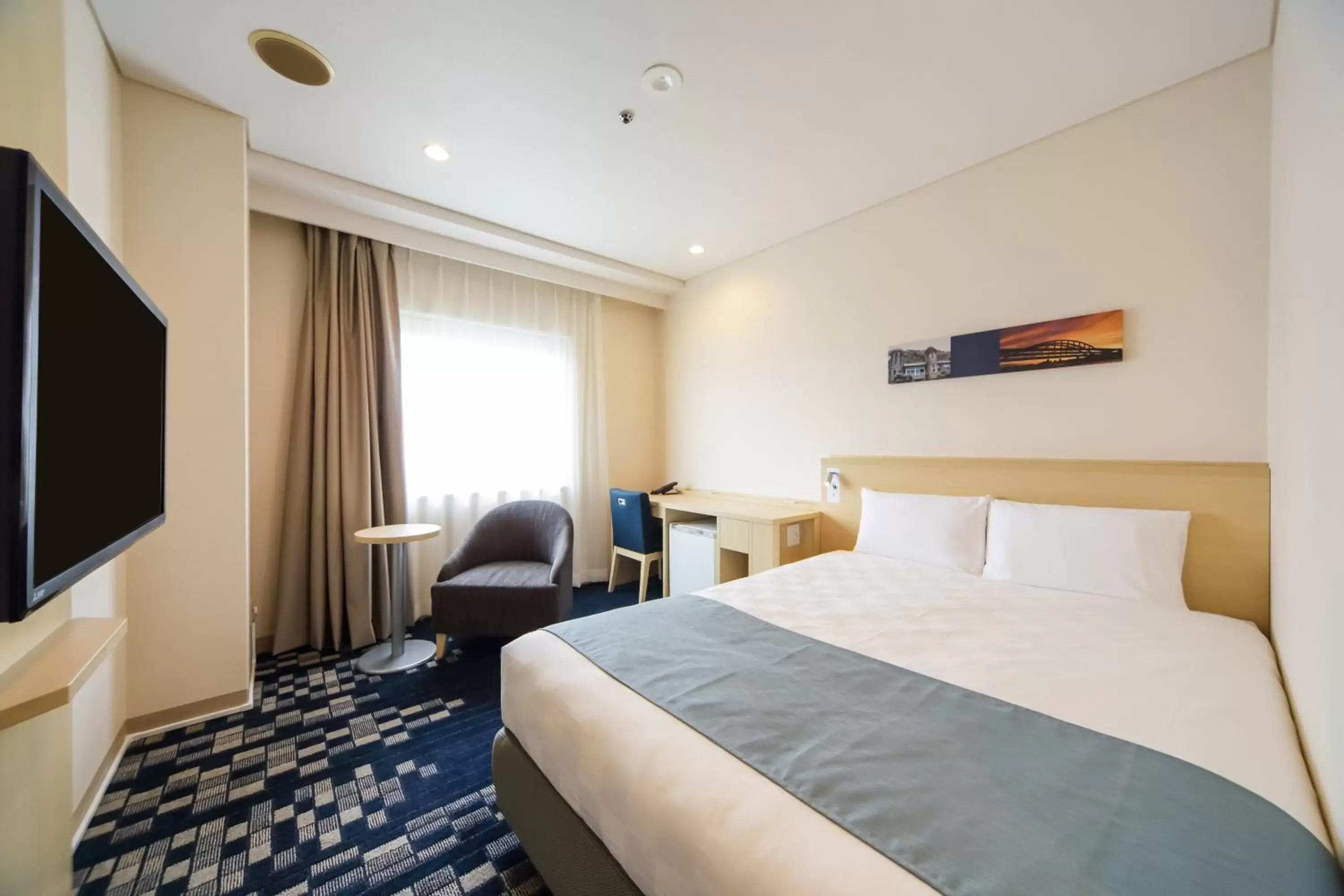 Standard Double Room - single occupancy - Non-Smoking in Kobe Sannomiya Tokyu REI Hotel