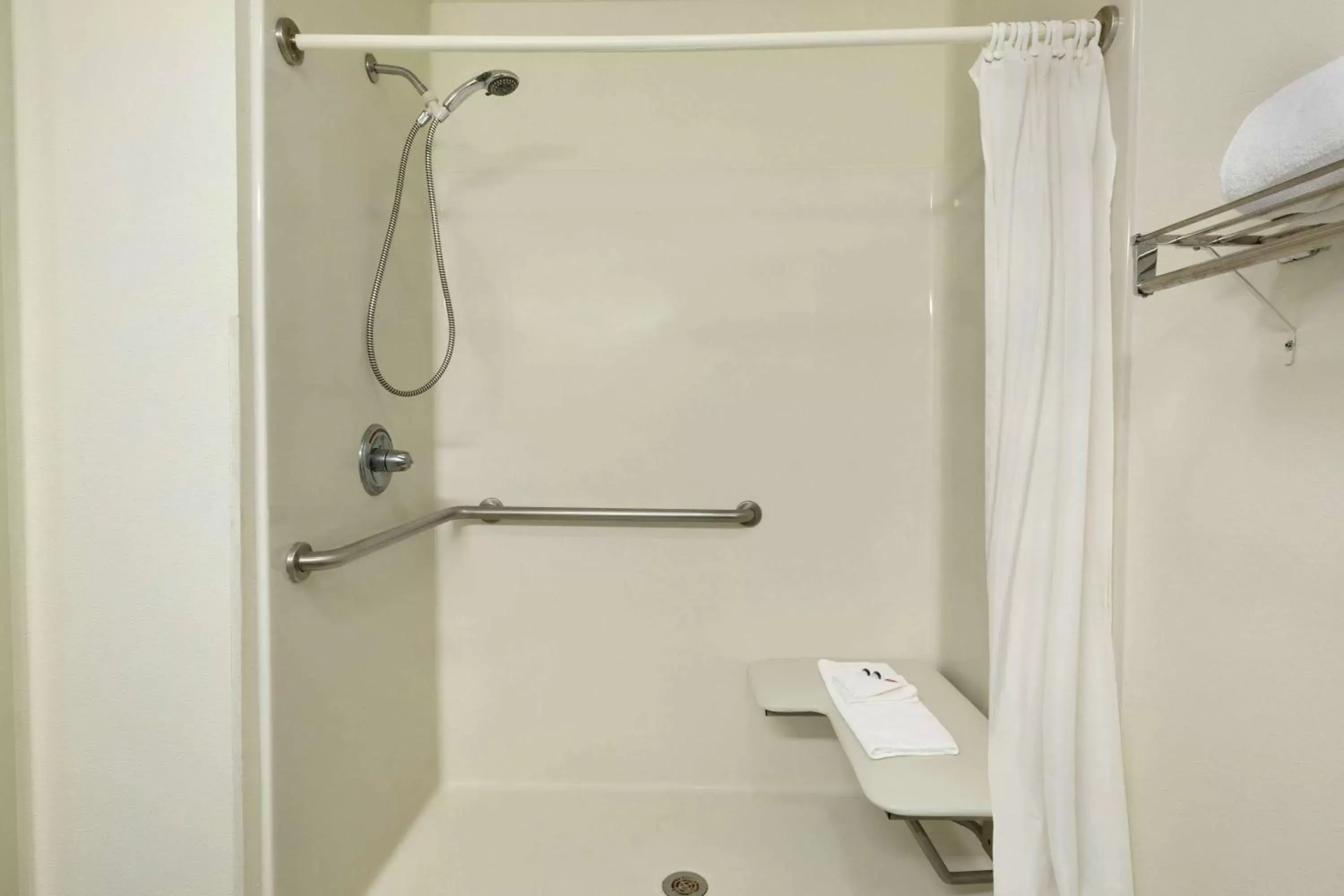 Bathroom in Travelodge by Wyndham Sharon Springs