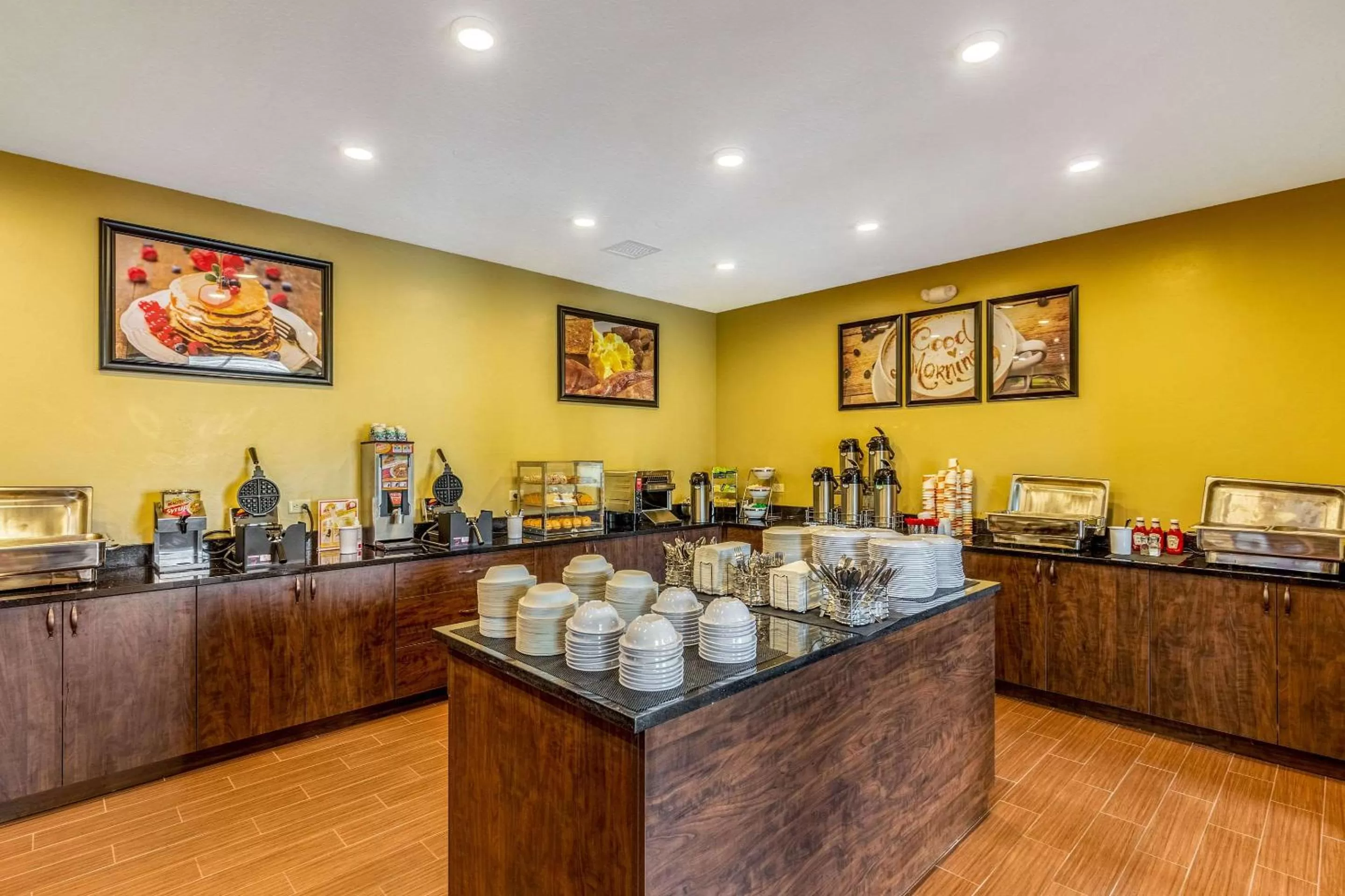 Restaurant/places to eat in Sleep Inn & Suites Hurricane Zion Park Area