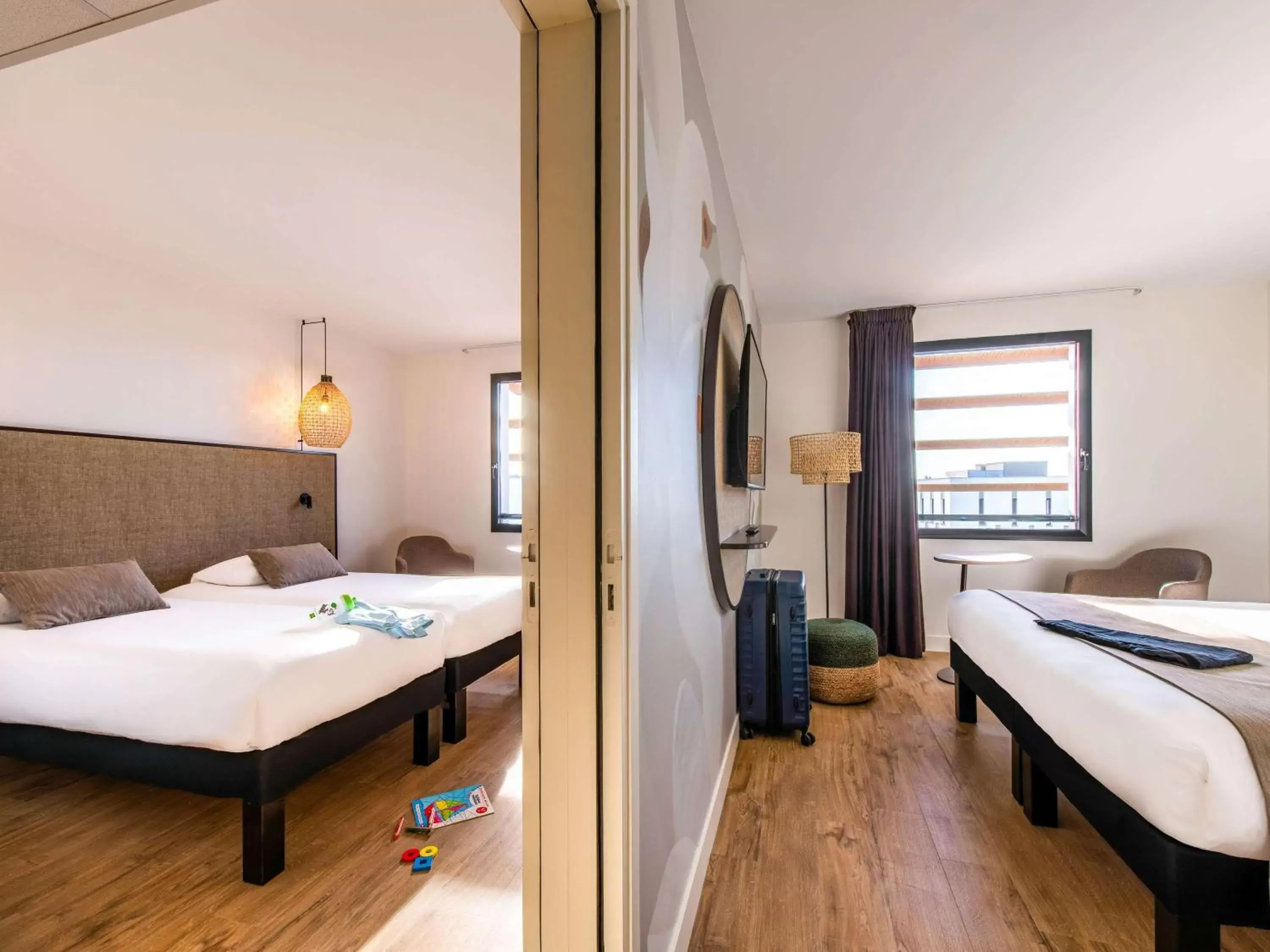 Bedroom, Bed in ibis Styles Rennes Cesson