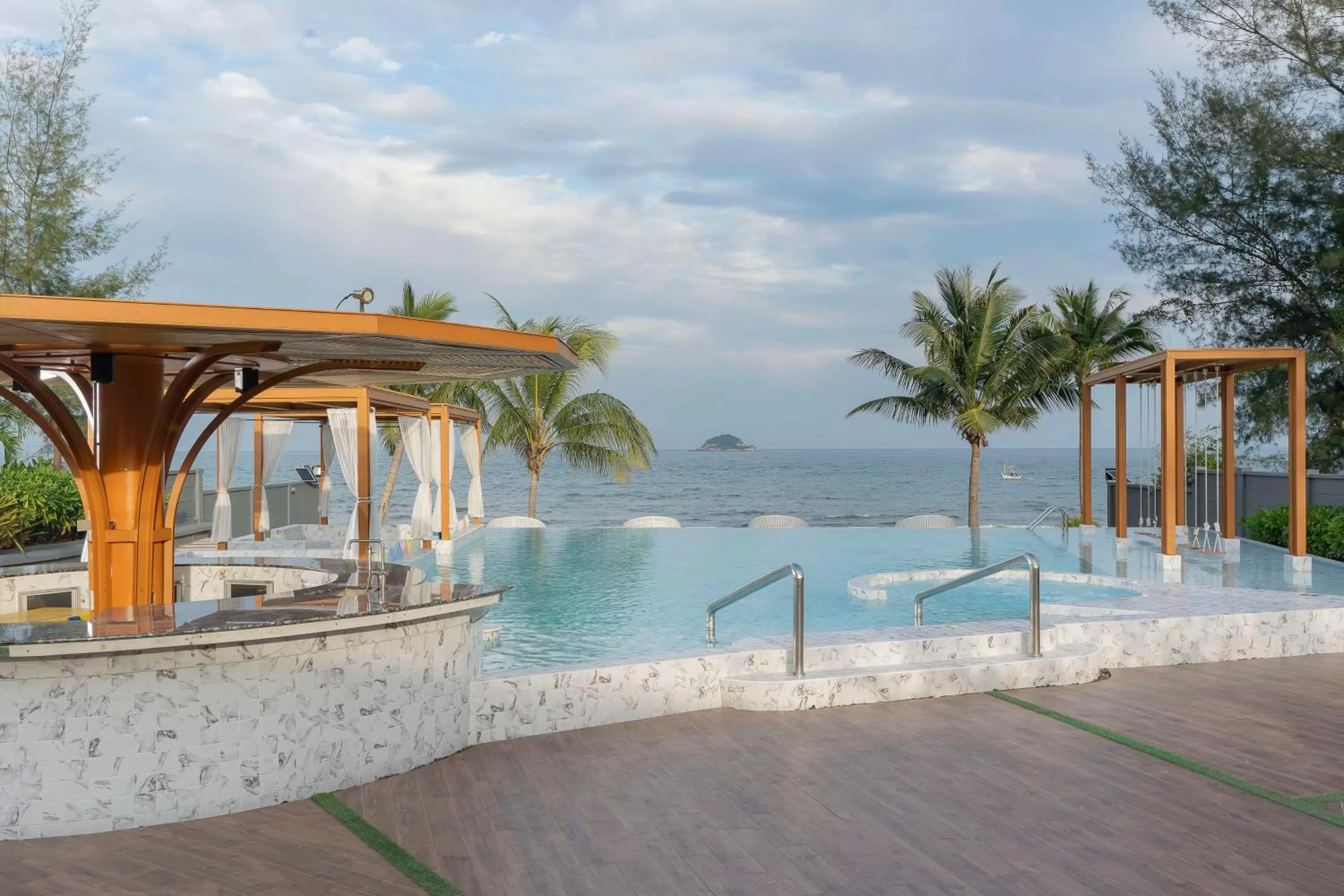 Lounge or bar in Best Western Plus Carapace Hotel Hua Hin