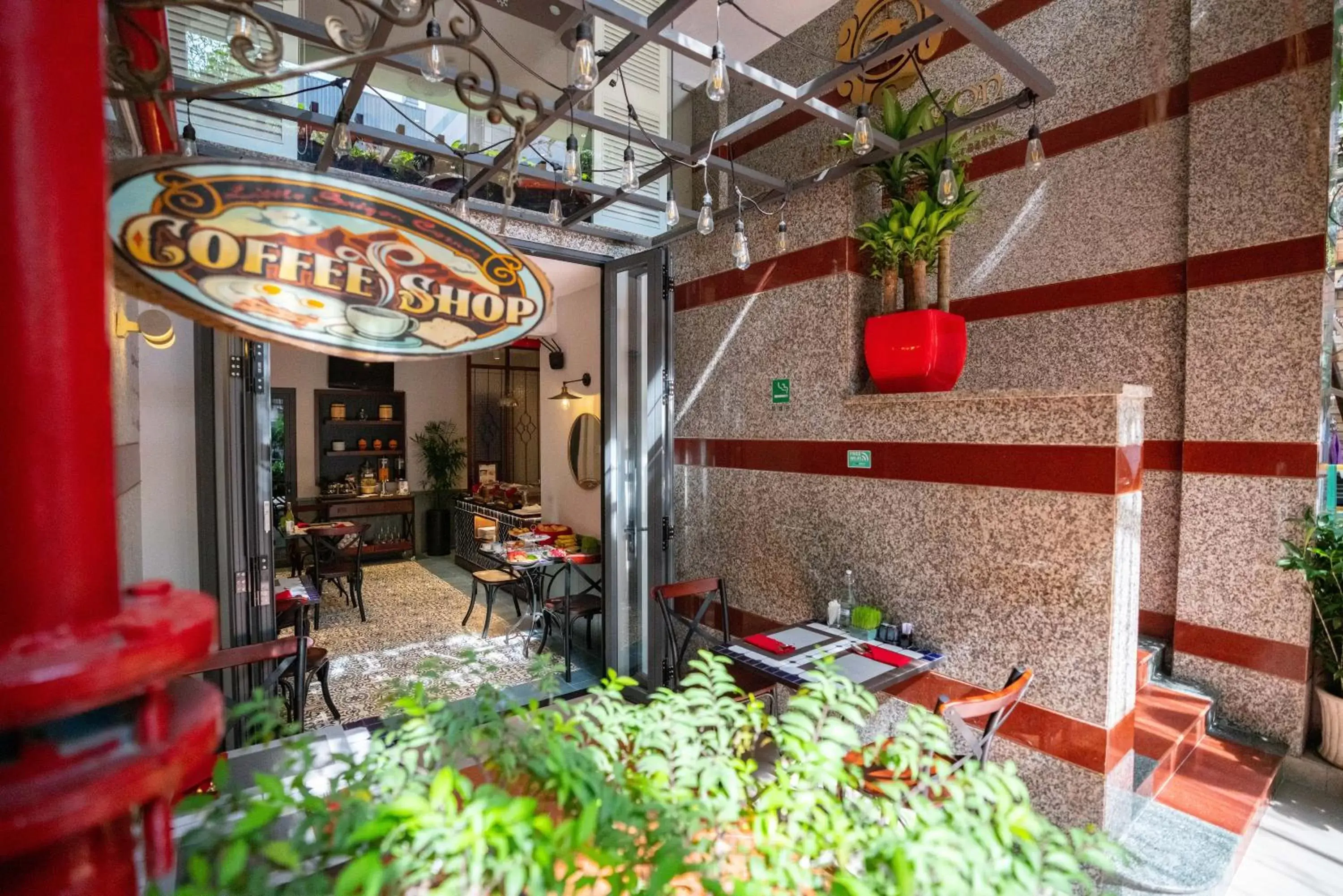 Restaurant/places to eat in Little Saigon Boutique Hotel Restaurant/places to eat in Little Saigon Boutique Hotel