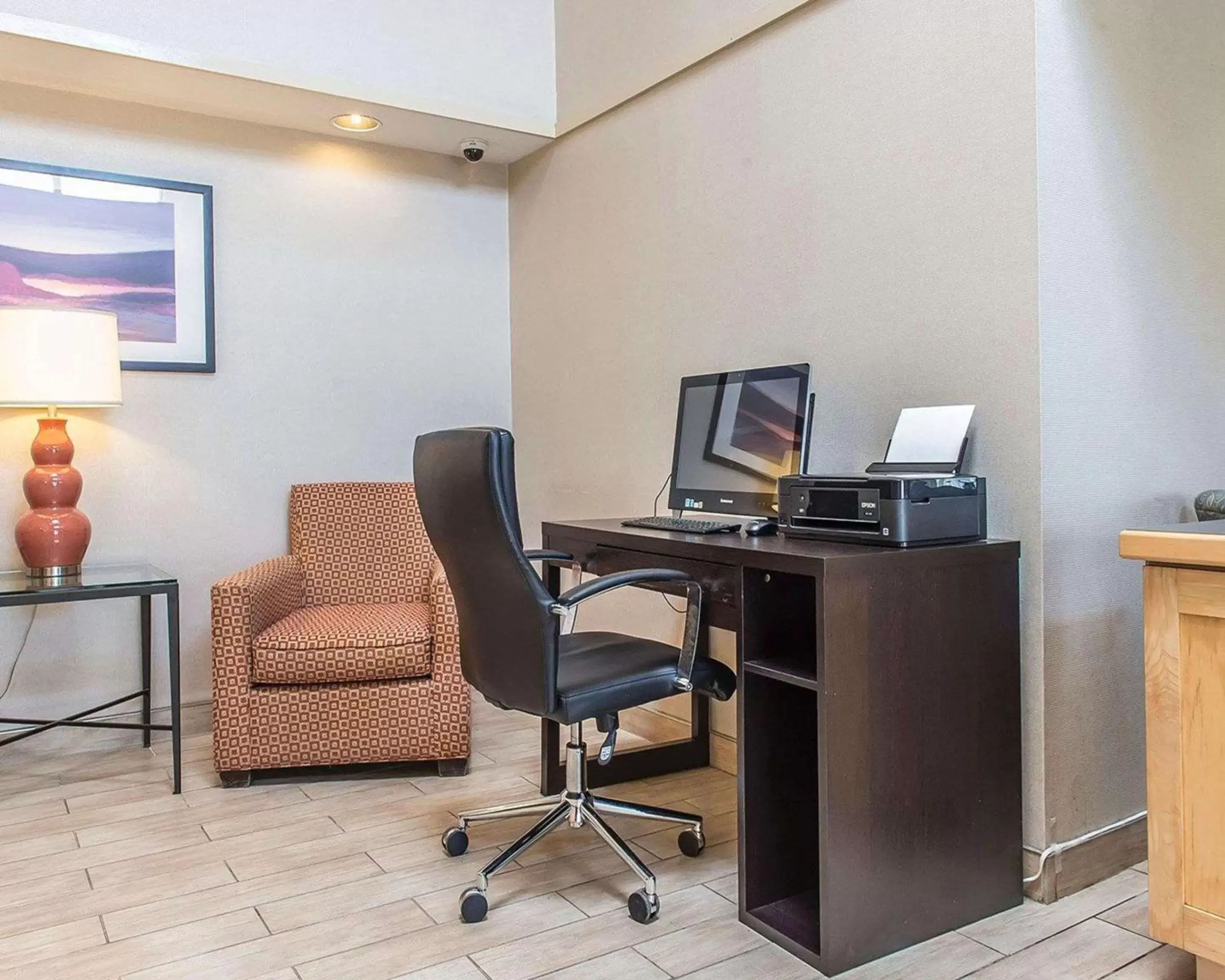 Business facilities in Comfort Inn Kingston Highway 401