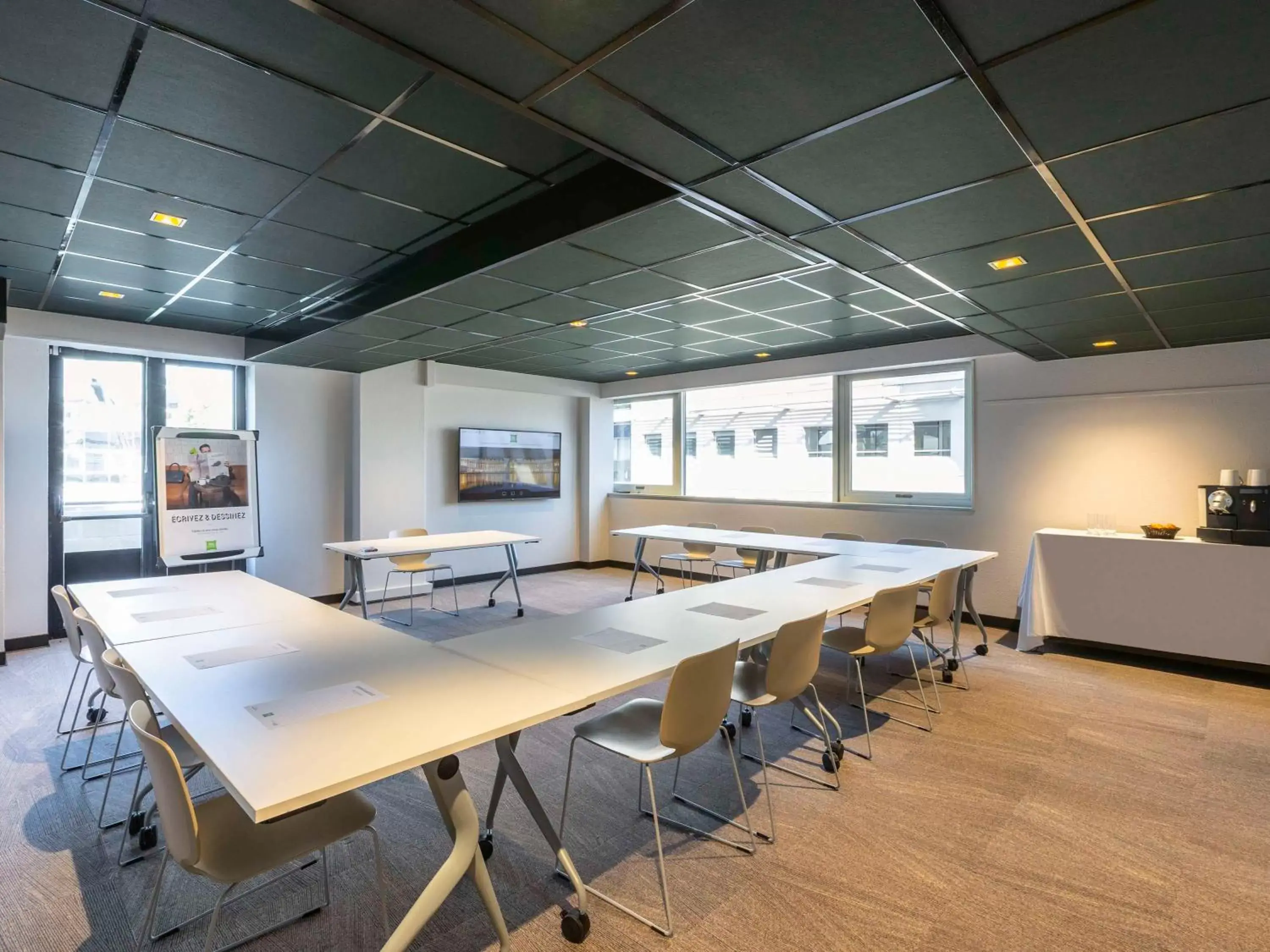 Meeting/conference room in ibis Styles Bordeaux Centre Mériadeck