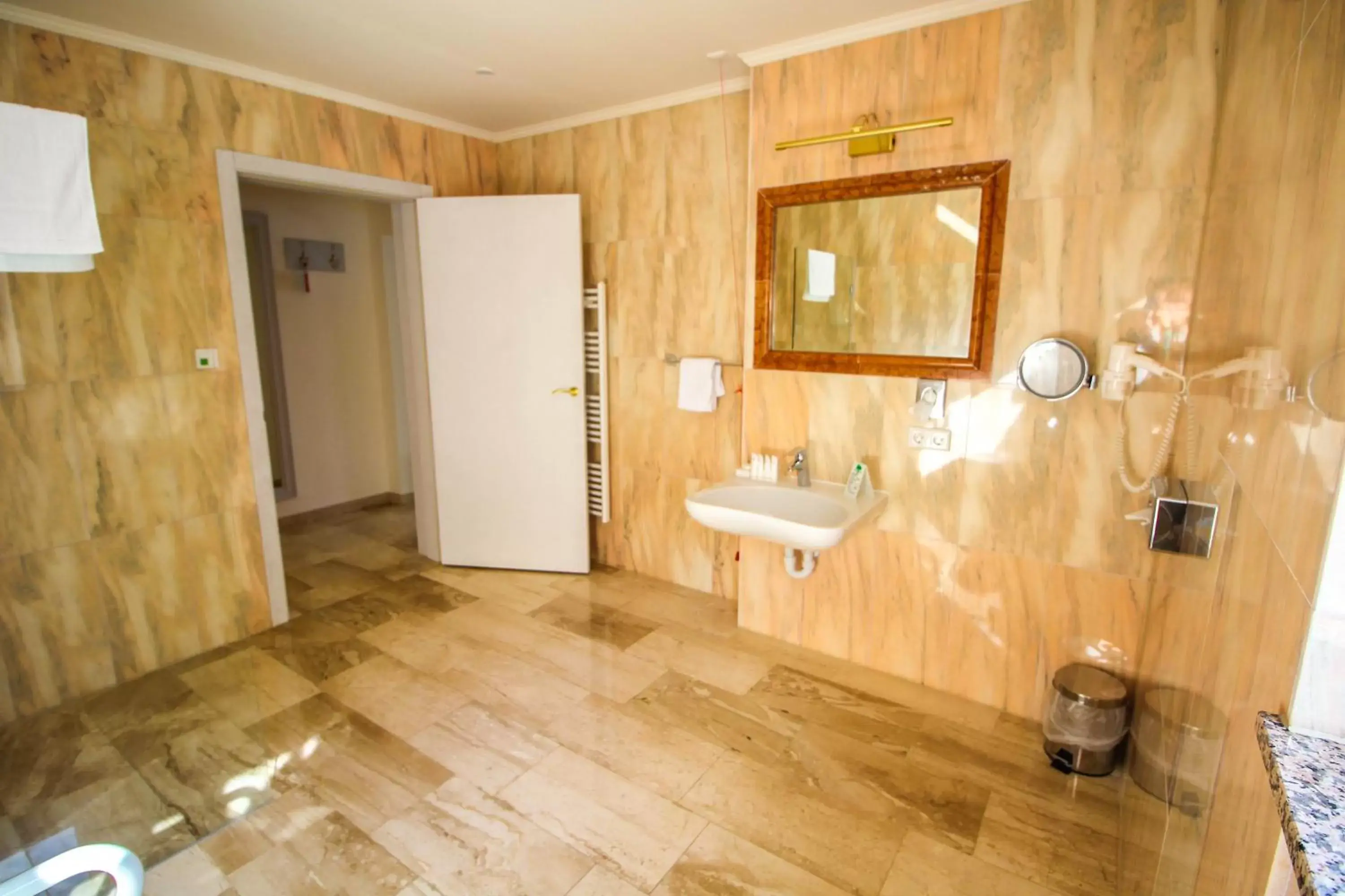 Bathroom in Grand Hotel Palladium