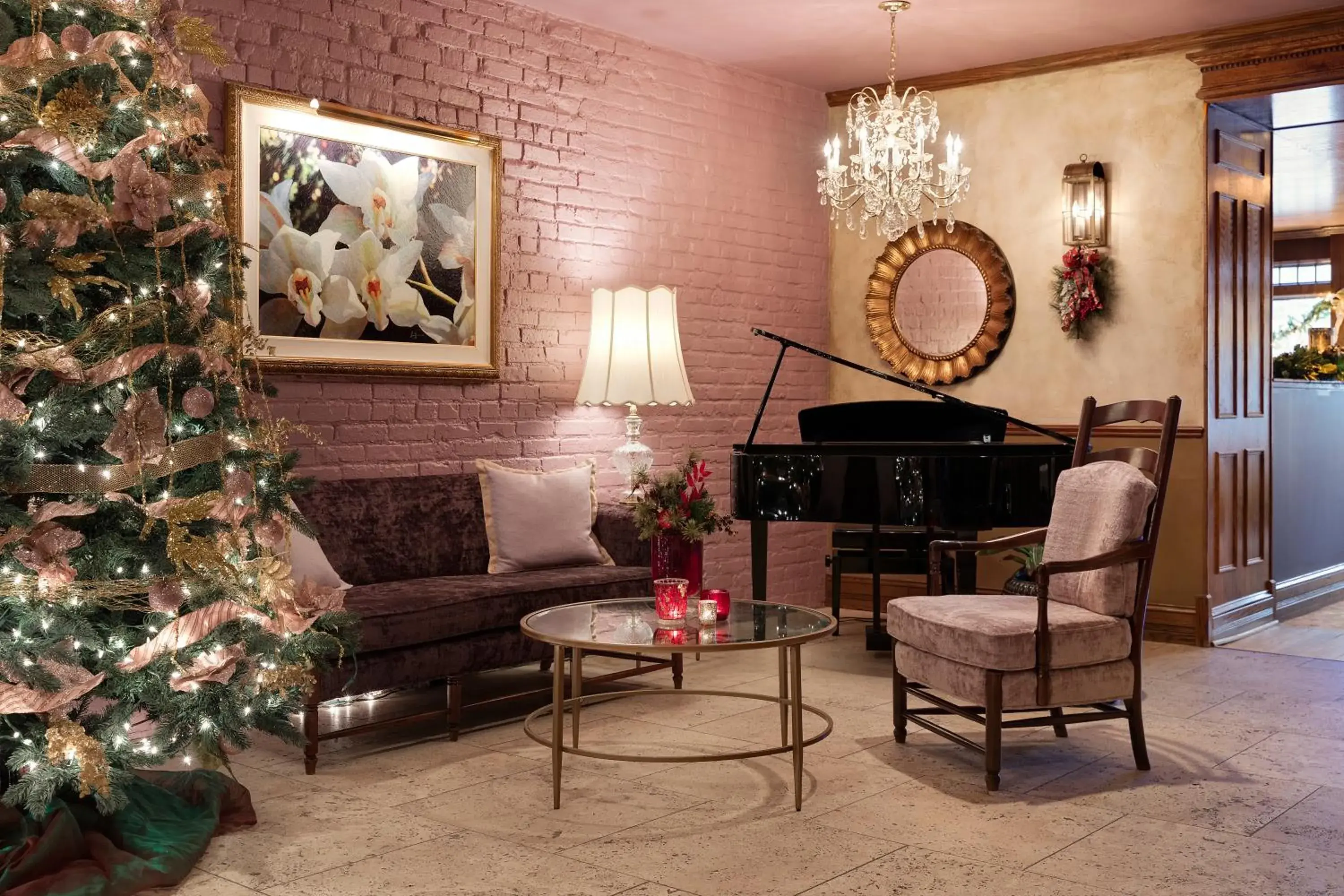 Lounge or bar in Nicollet Island Inn Lounge or bar in Nicollet Island Inn