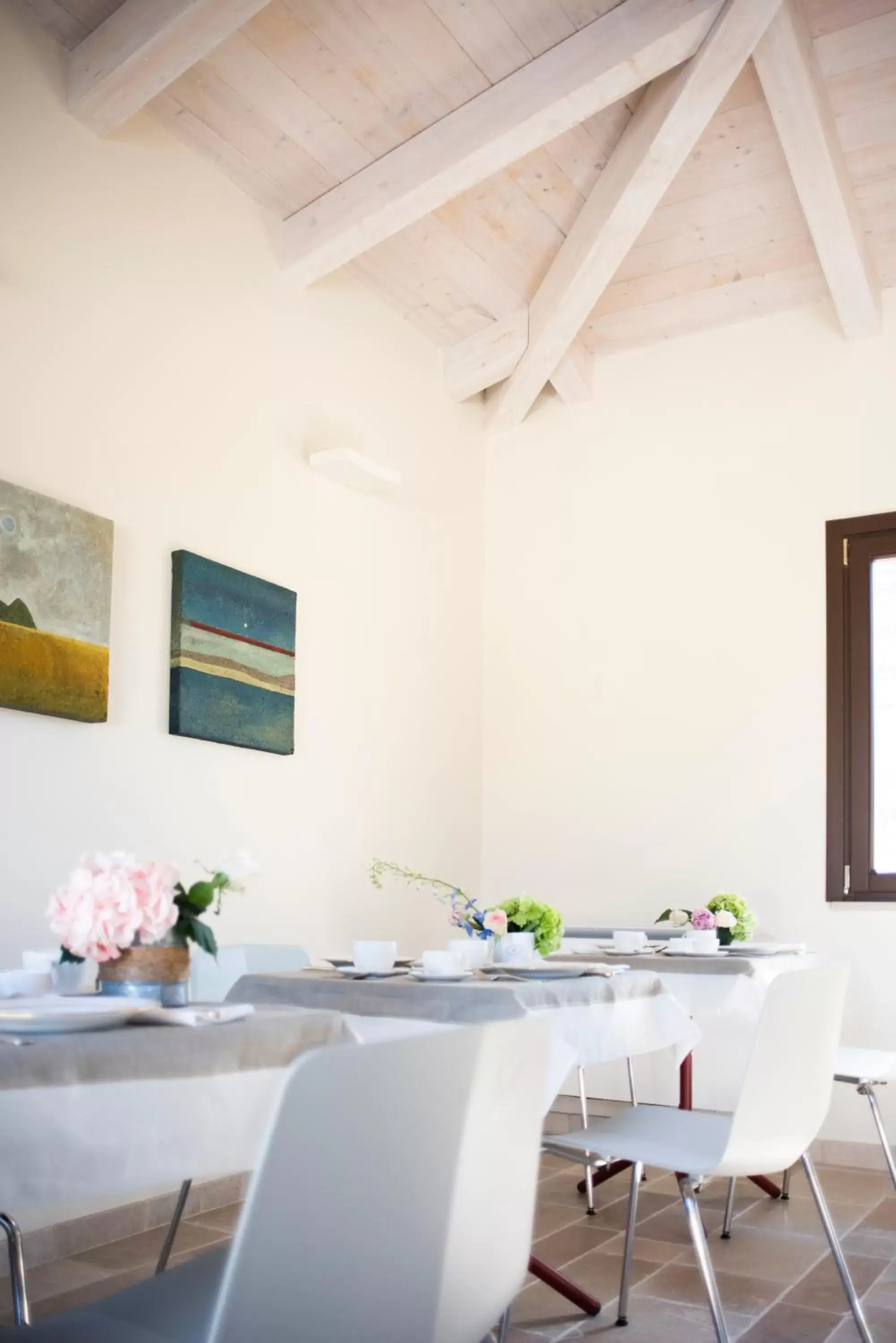 Dining Area in Dimora de Matera Luxury Suites