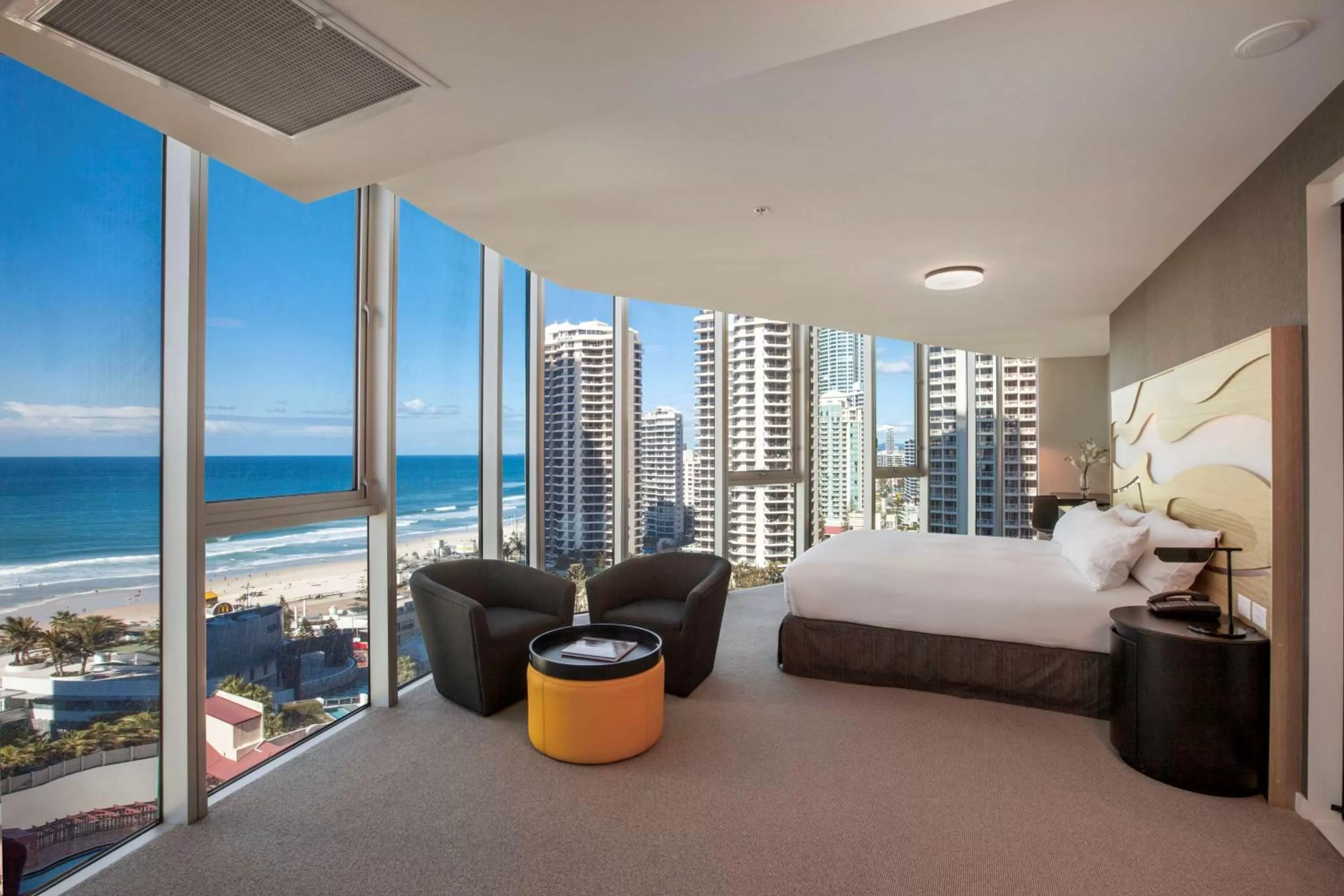 Bed in Hilton Surfers Paradise Hotel & Residences