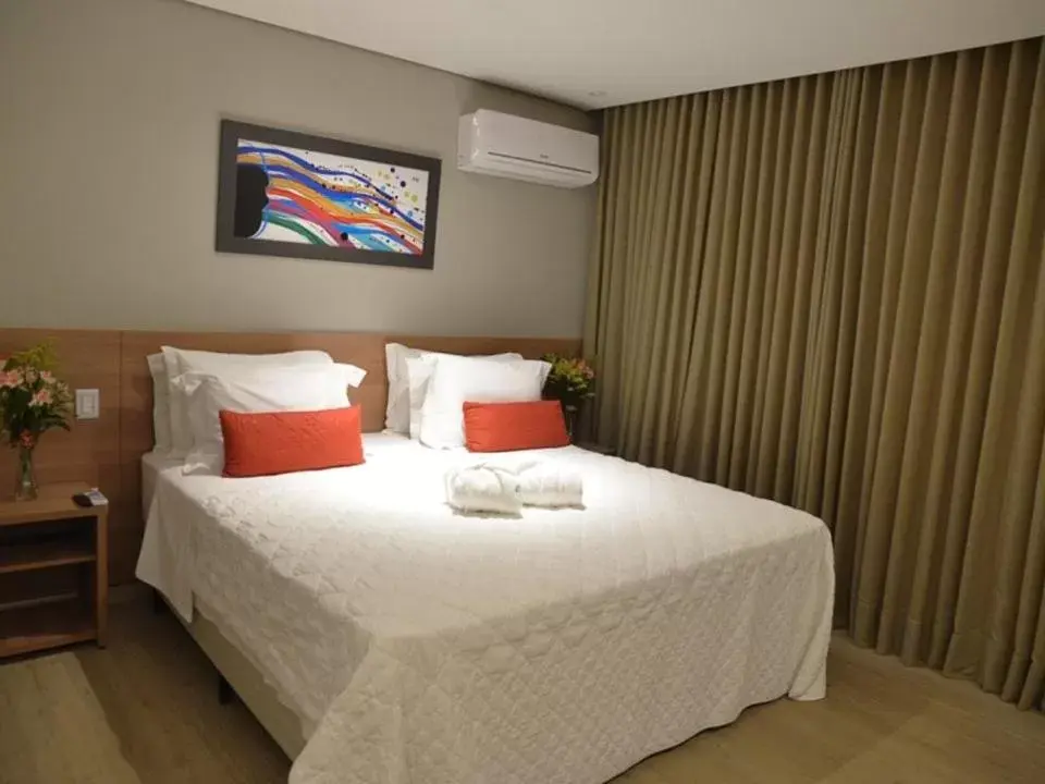 Photo of the whole room, Bed in Dubai Suites