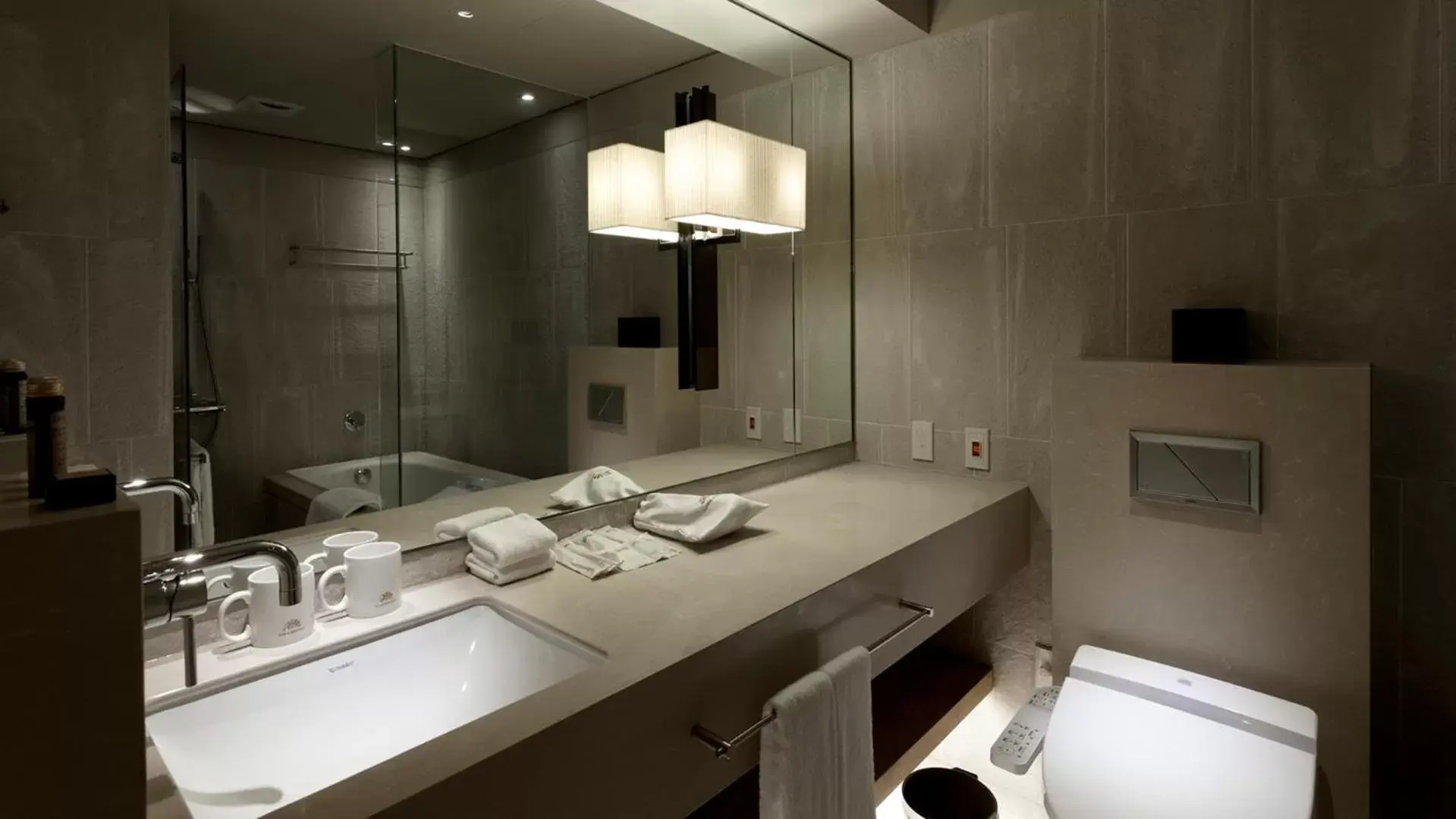 Bathroom in Gloria Residence