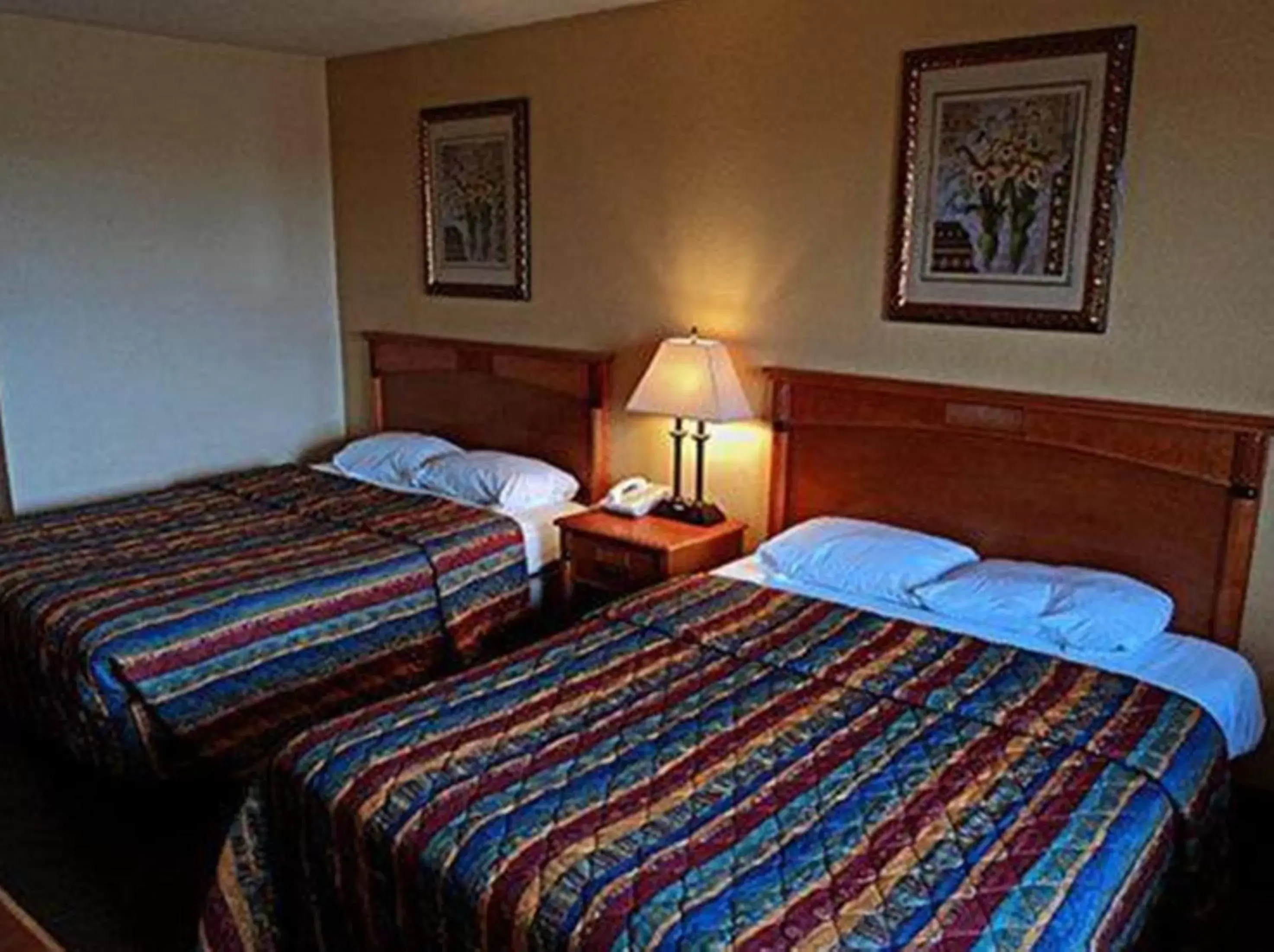 Bedroom, Bed in Motel 6-Moriarty, NM