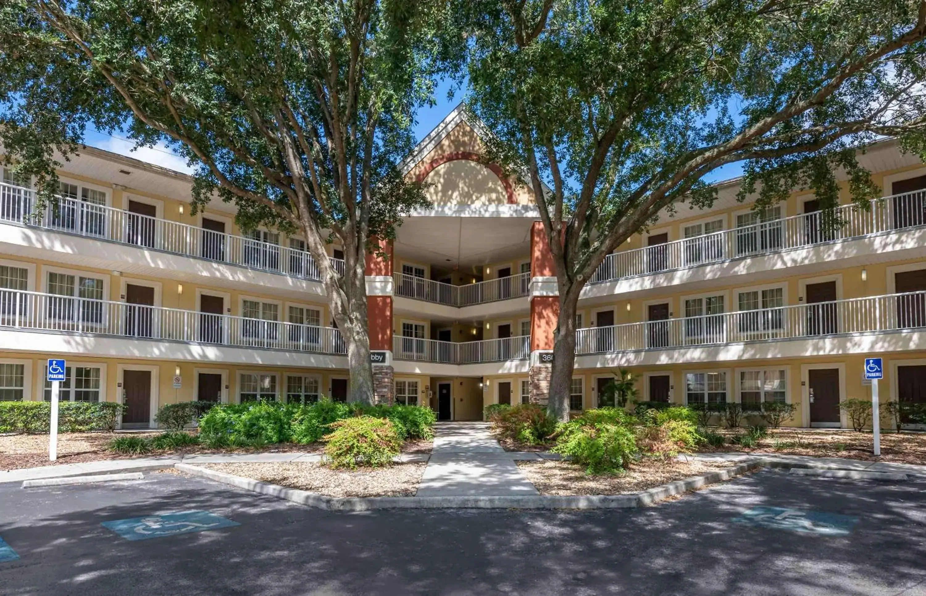 Property Building in Extended Stay America Suites - Gainesville - I-75