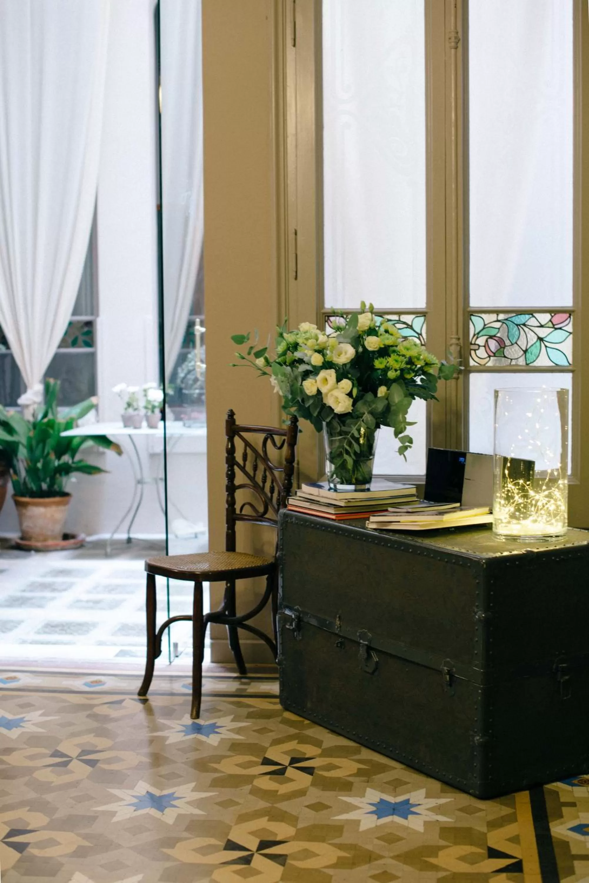 Lobby or reception in Circa 1905