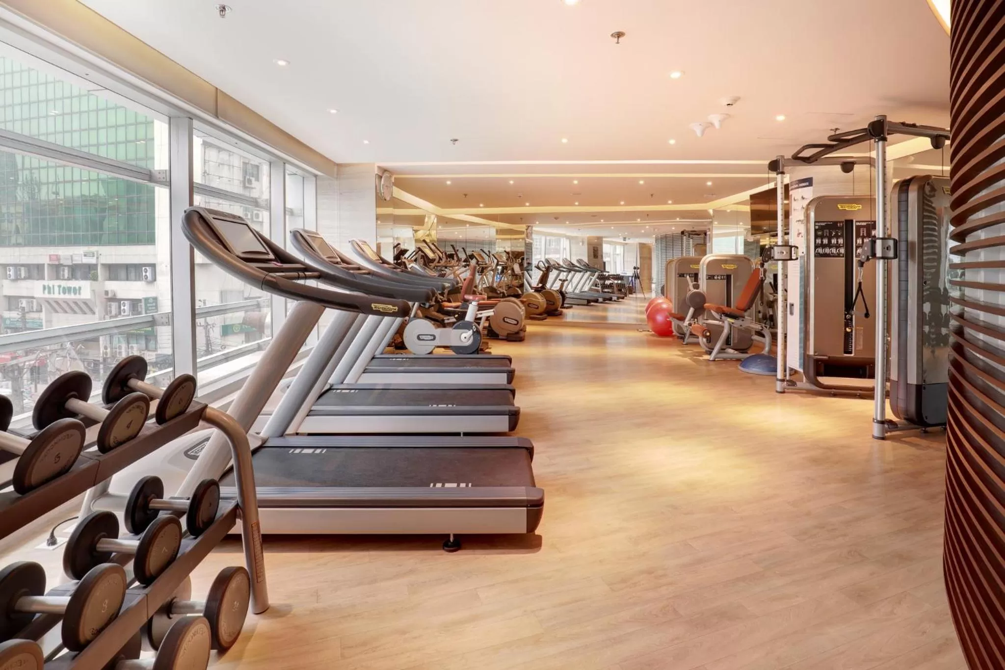 Spa and wellness centre/facilities in Crowne Plaza Dhaka Gulshan by IHG