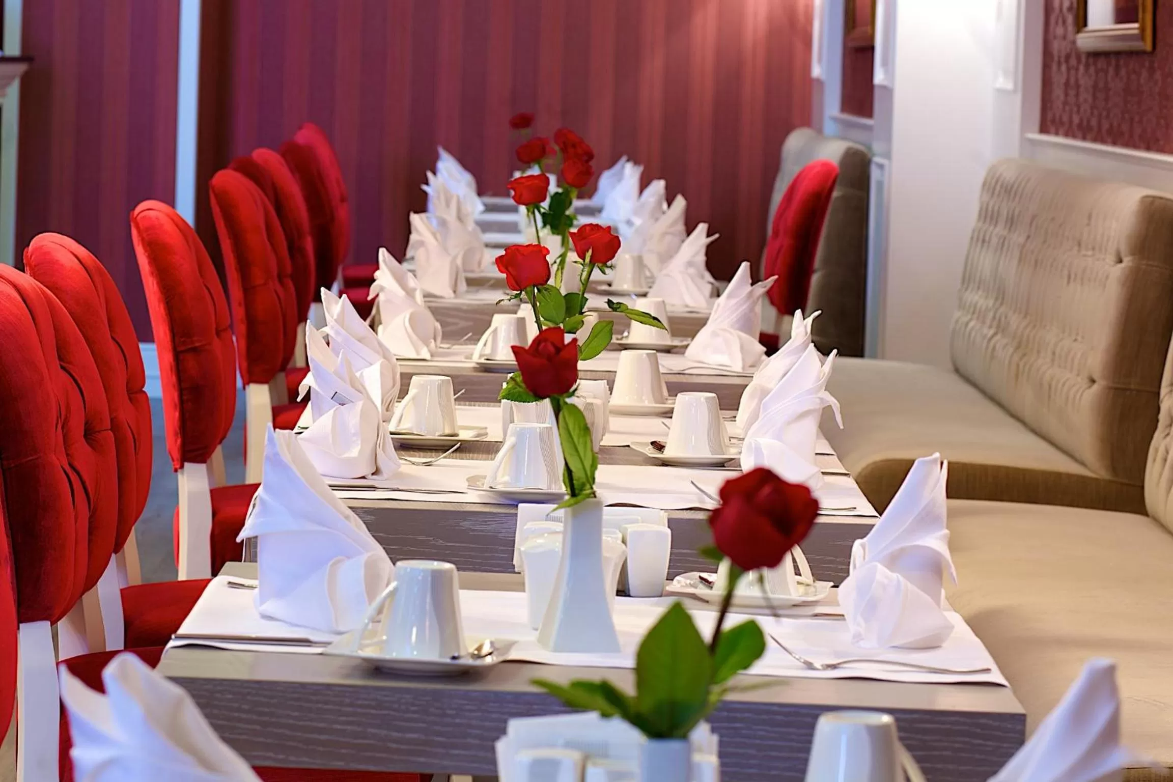 Restaurant/places to eat in Hotel Perula & SPA