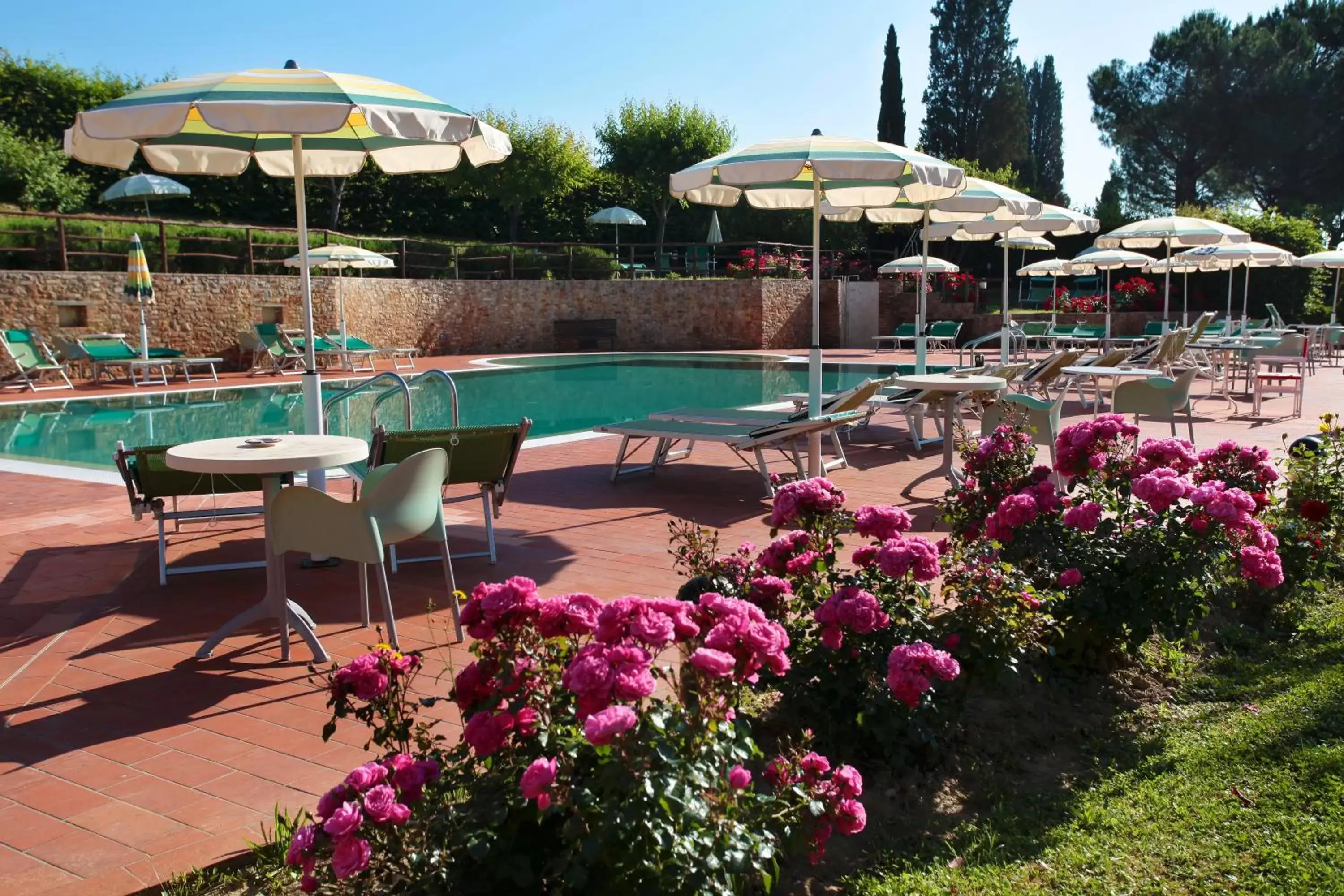 Swimming Pool in Hotel Sovestro