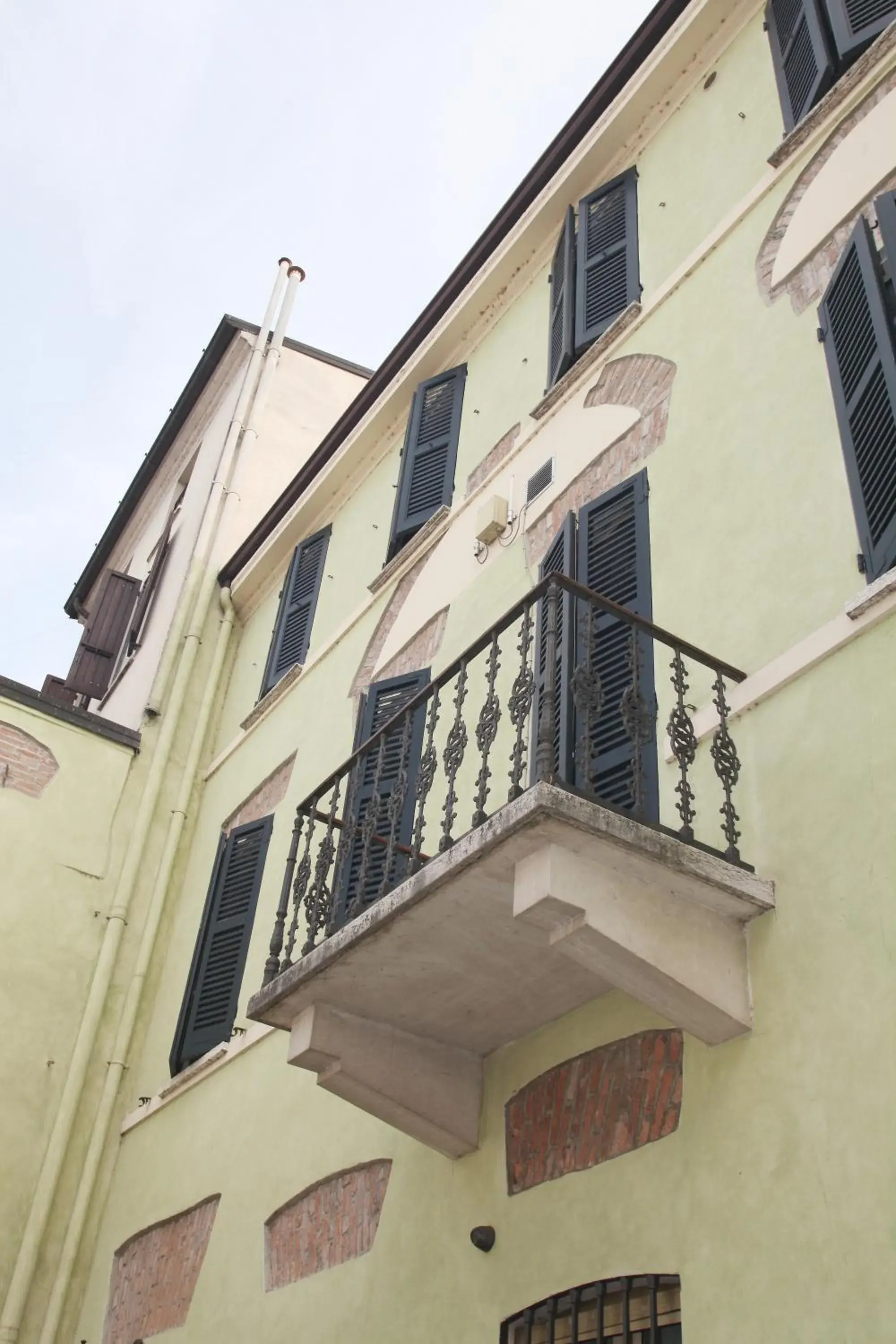 Facade/entrance, Property Building in Antica Dimora Mantova City Centre