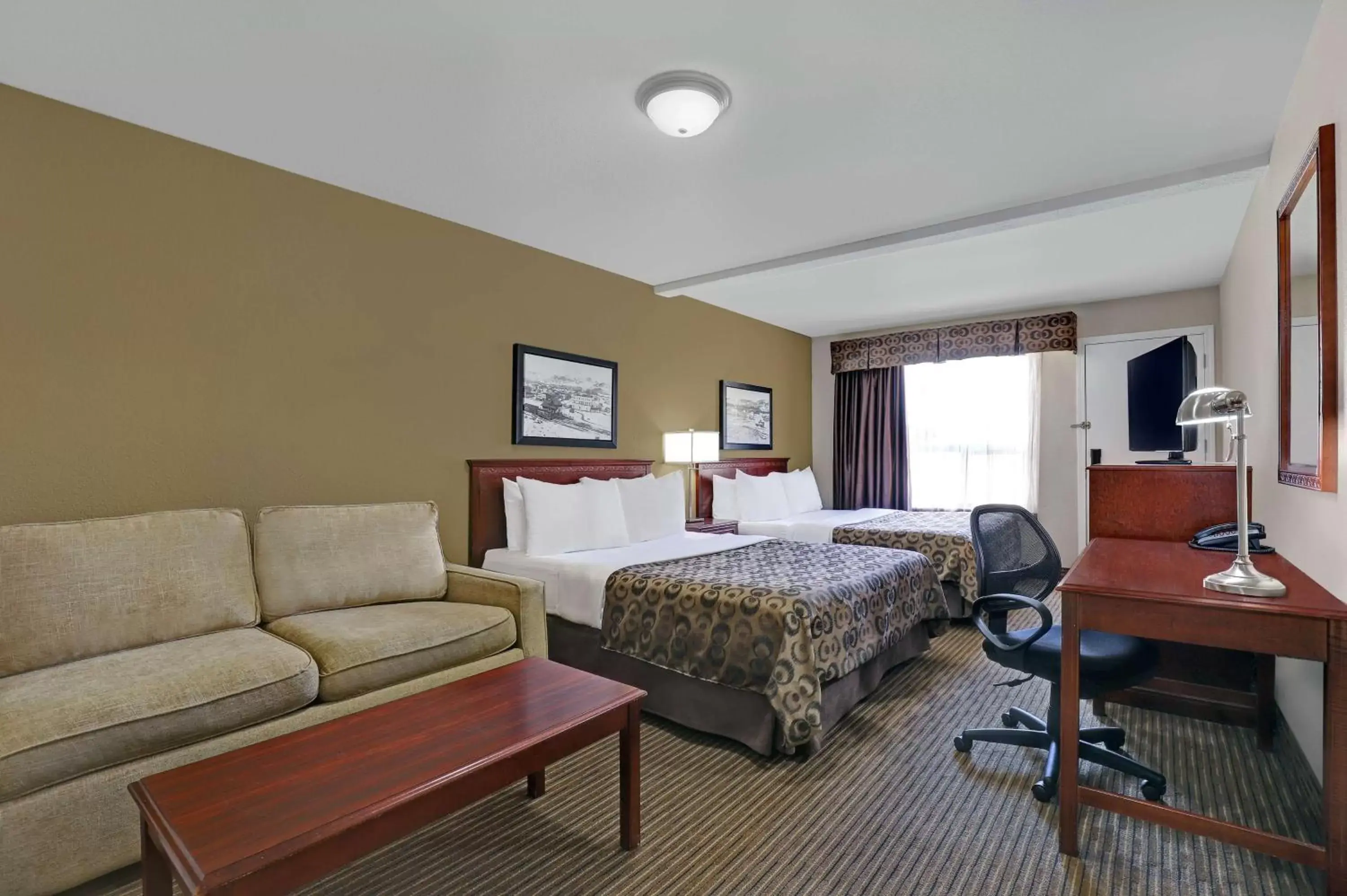 Photo of the whole room in SureStay Plus Hotel by Best Western Drumheller