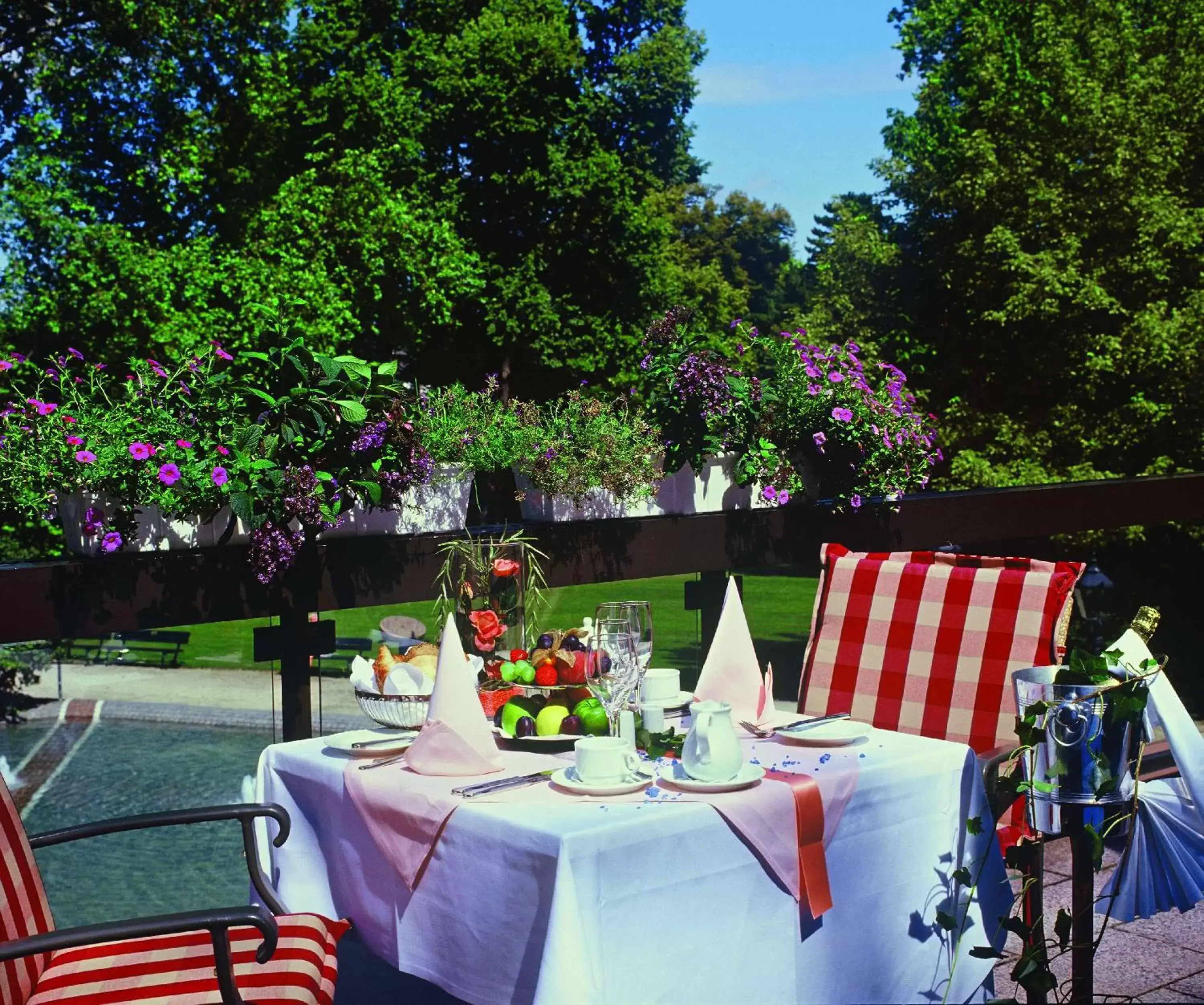 Restaurant/places to eat in Maritim Hotel Bad Homburg Restaurant/places to eat in Maritim Hotel Bad Homburg