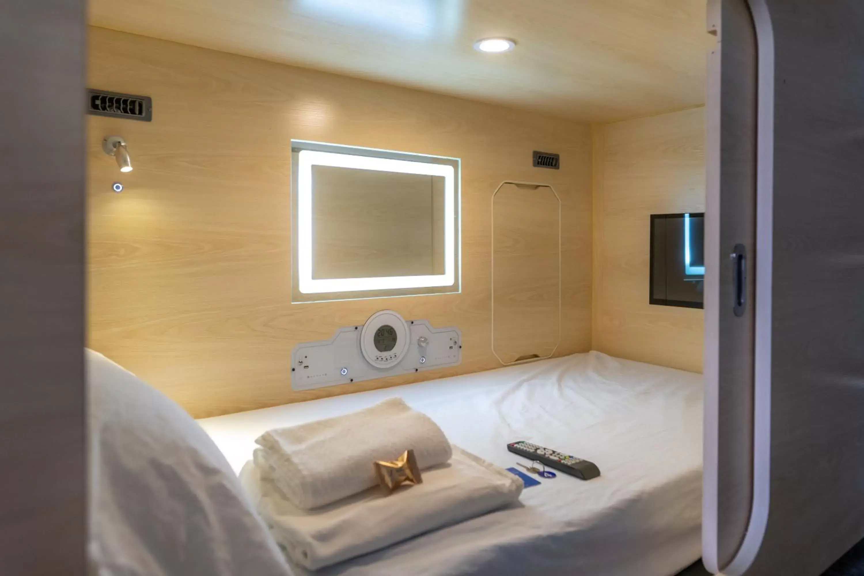 Other, Bed in HosteLit, Capsule Hostel Other, Bed in HosteLit, Capsule Hostel
