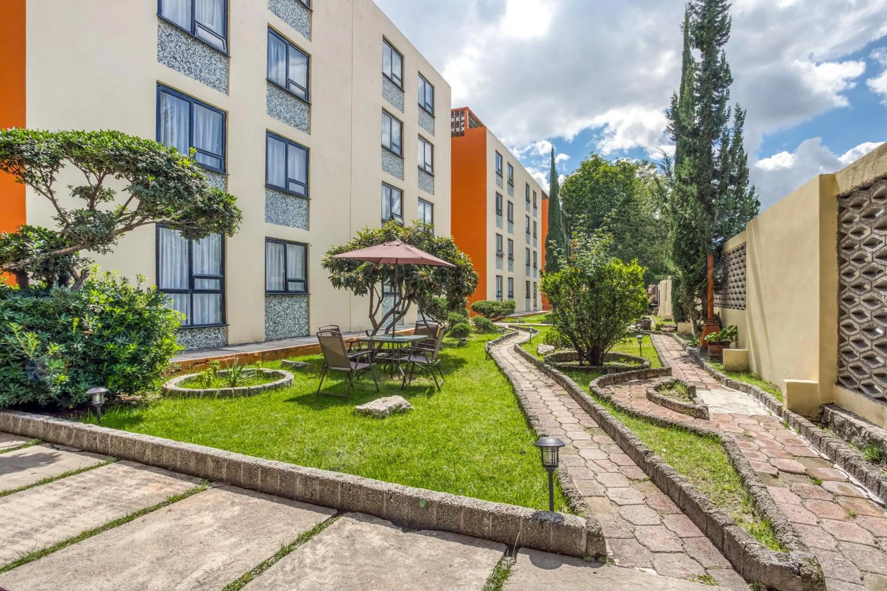 Garden in Hotel Suites Puebla