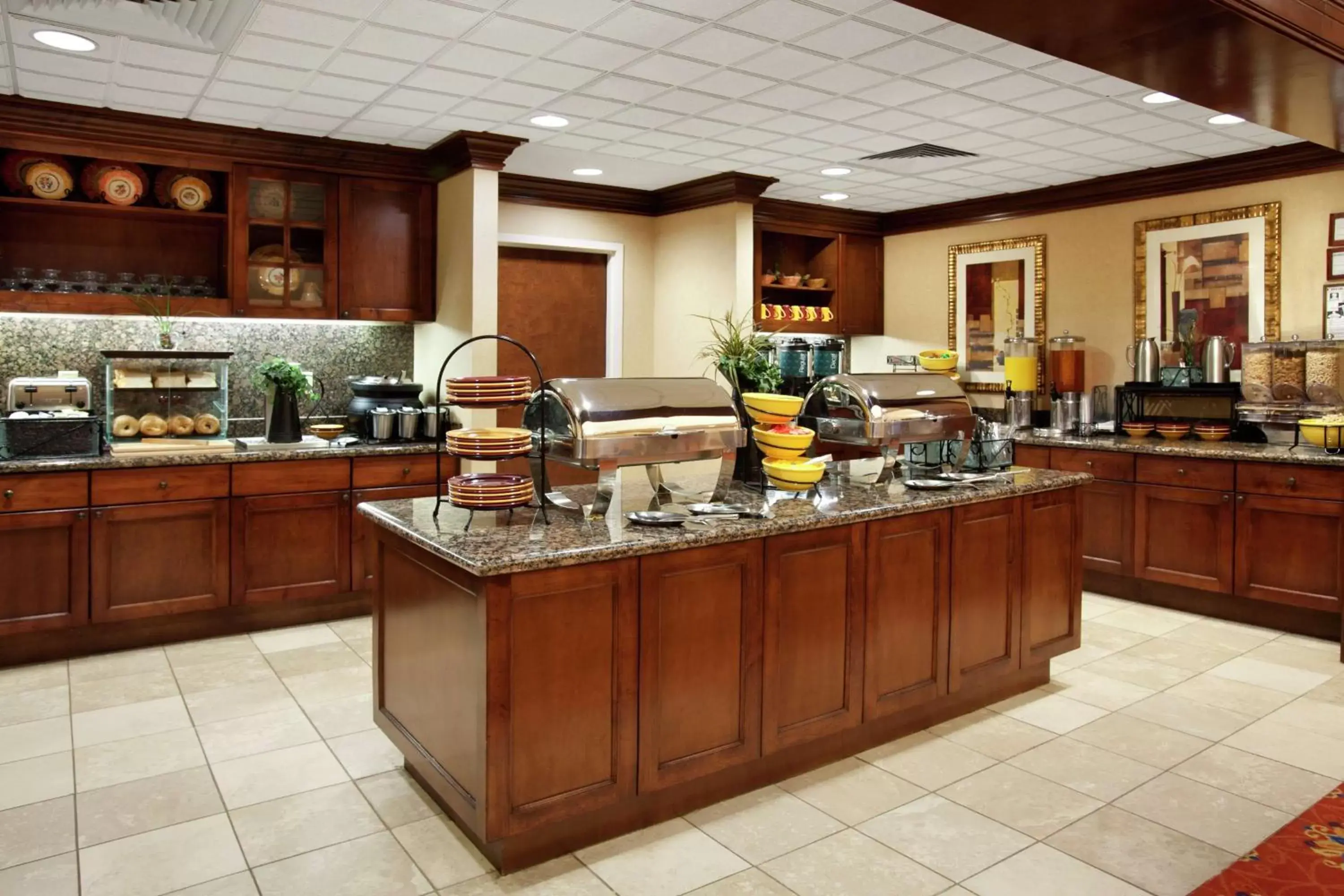 Dining area, Restaurant/Places to Eat in Homewood Suites Laredo at Mall Del Norte
