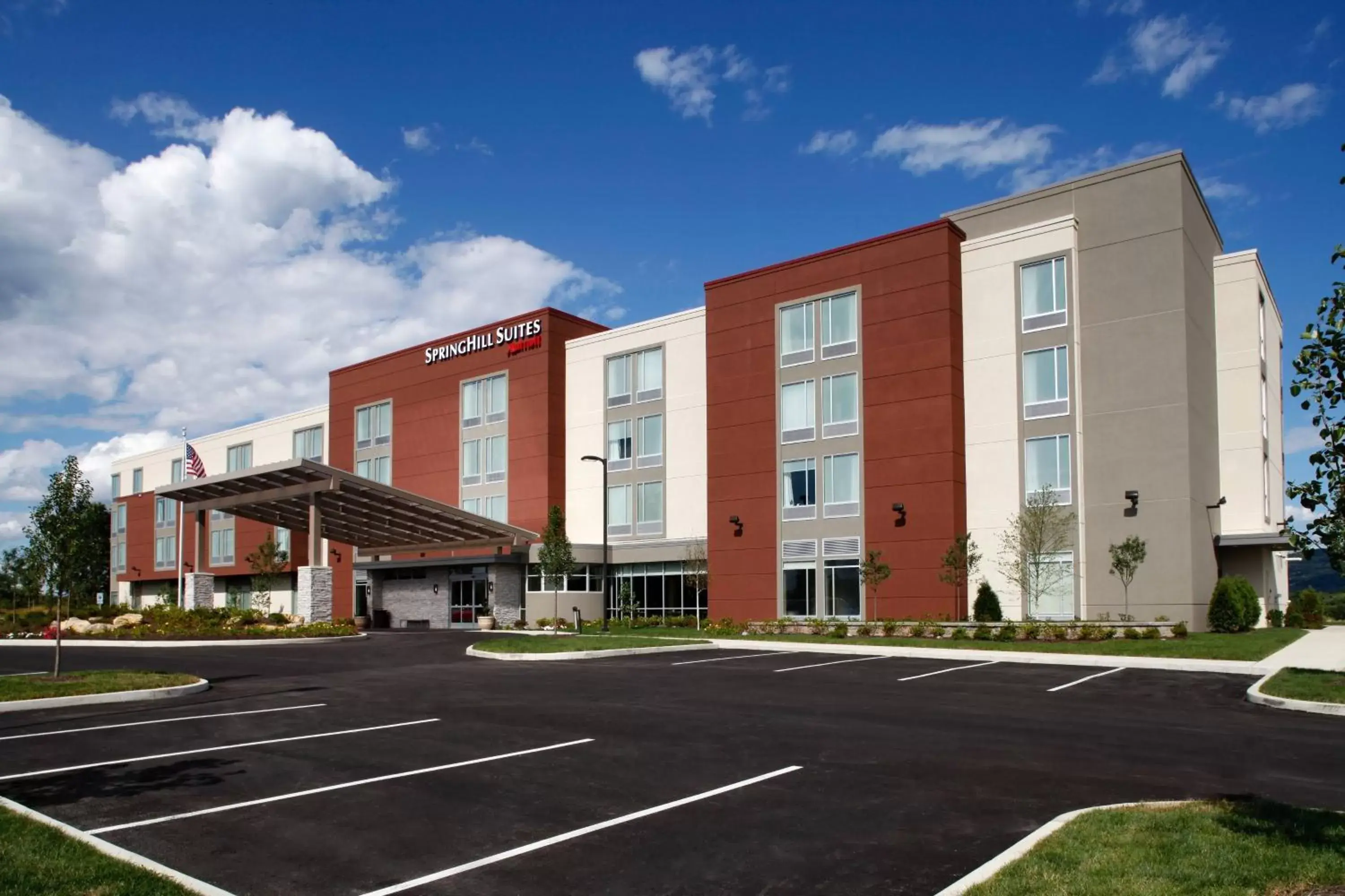 Property Building in SpringHill Suites by Marriott Pittsburgh Latrobe