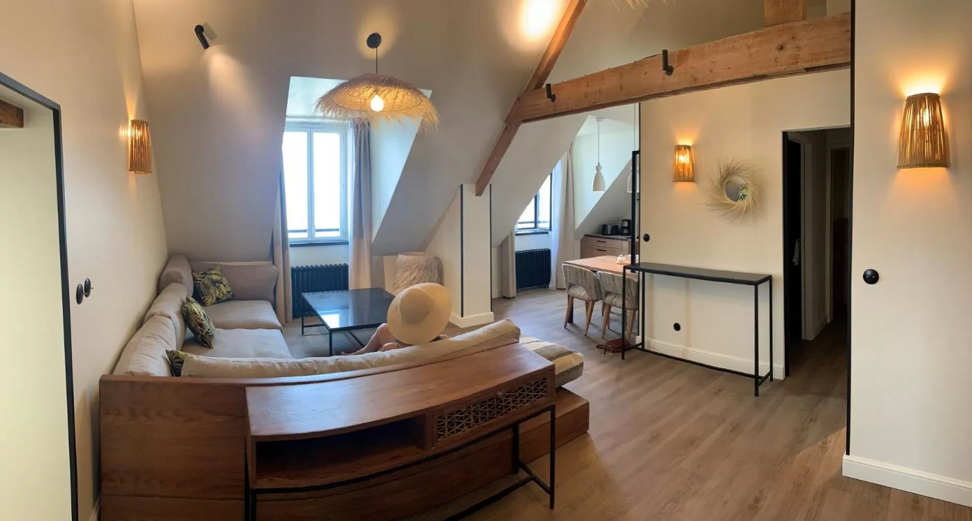 Living room, Seating Area in Grand Hôtel de Bretagne
