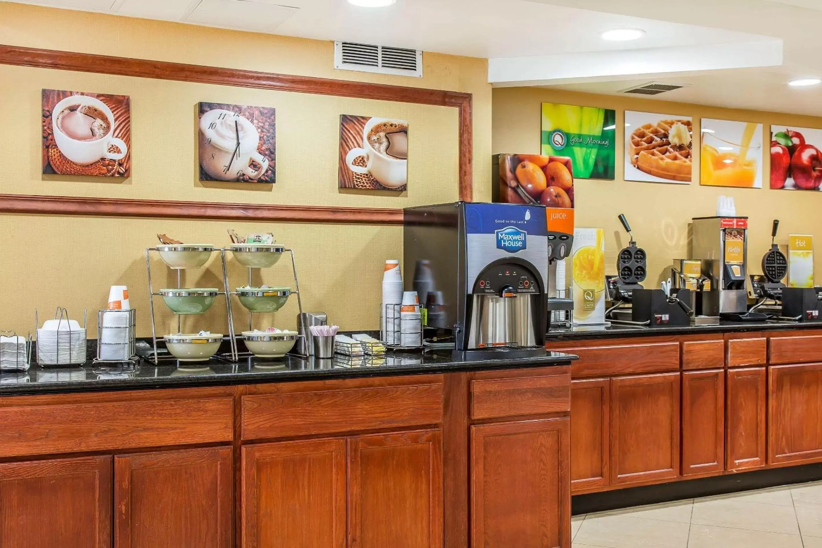 Restaurant/places to eat in Quality Inn & Suites Middletown - Newport Restaurant/places to eat in Quality Inn & Suites Middletown - Newport