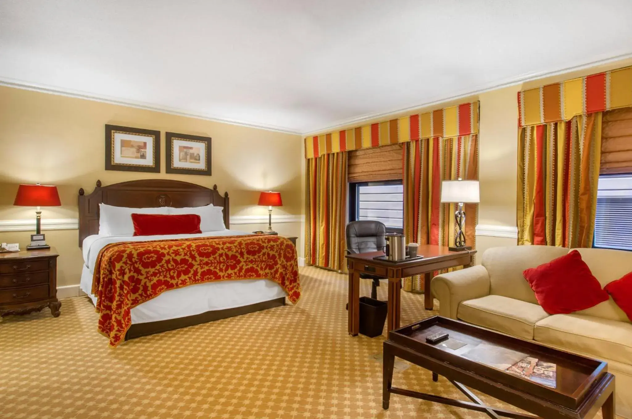 Bedroom in Boston Omni Parker House Hotel