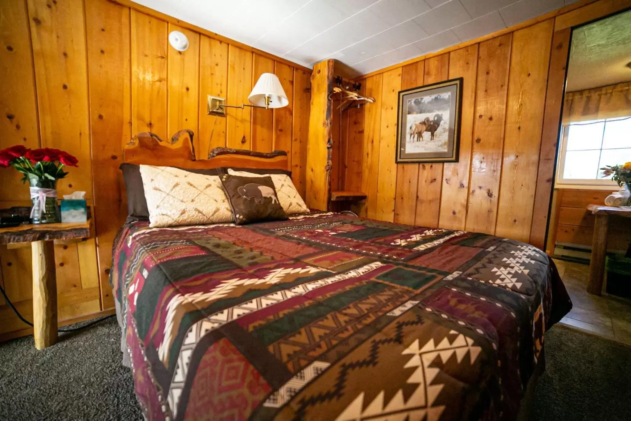 Bed in Chinook Winds Lodge