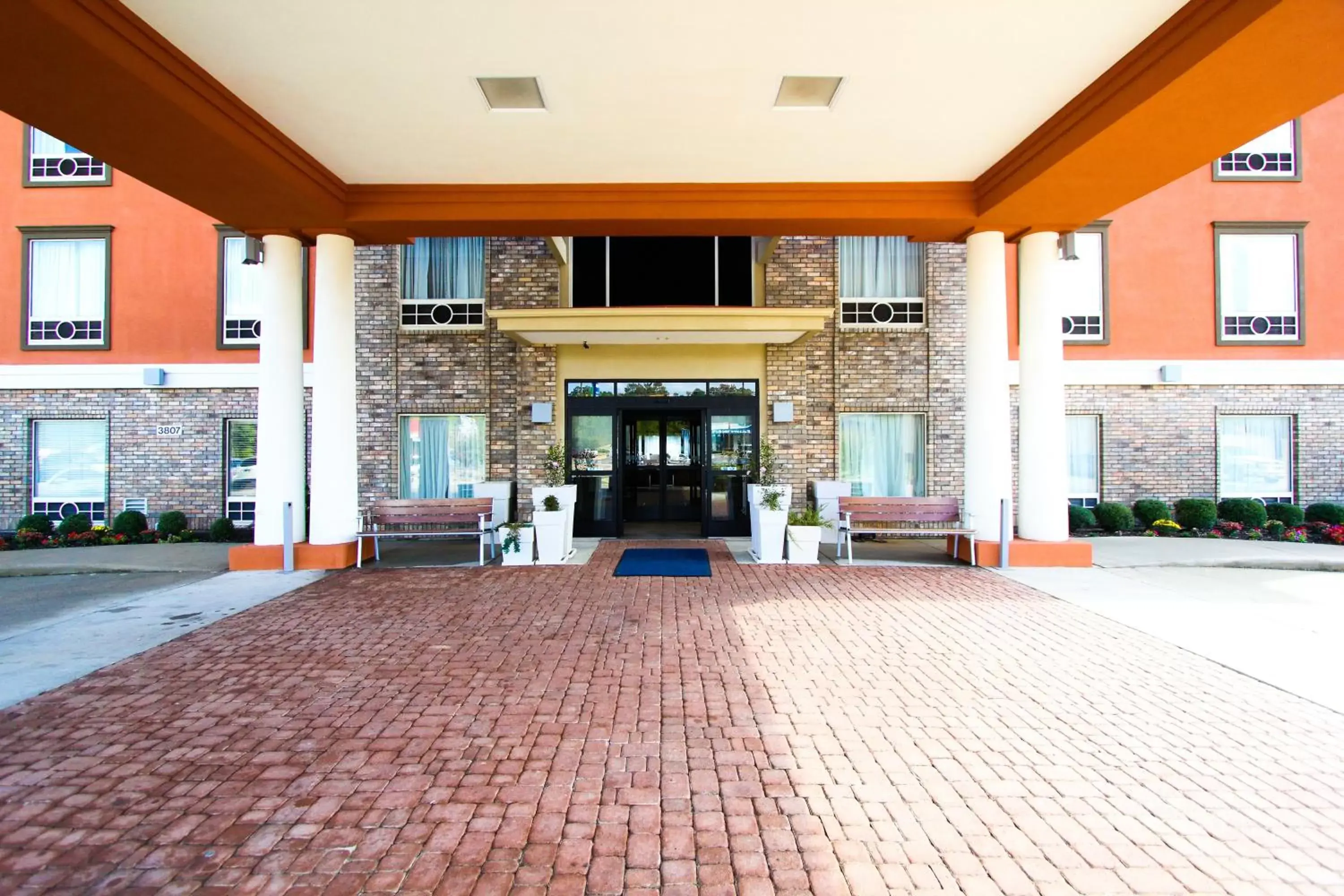 Property building in Holiday Inn Express Hotel & Suites Nacogdoches, an IHG Hotel