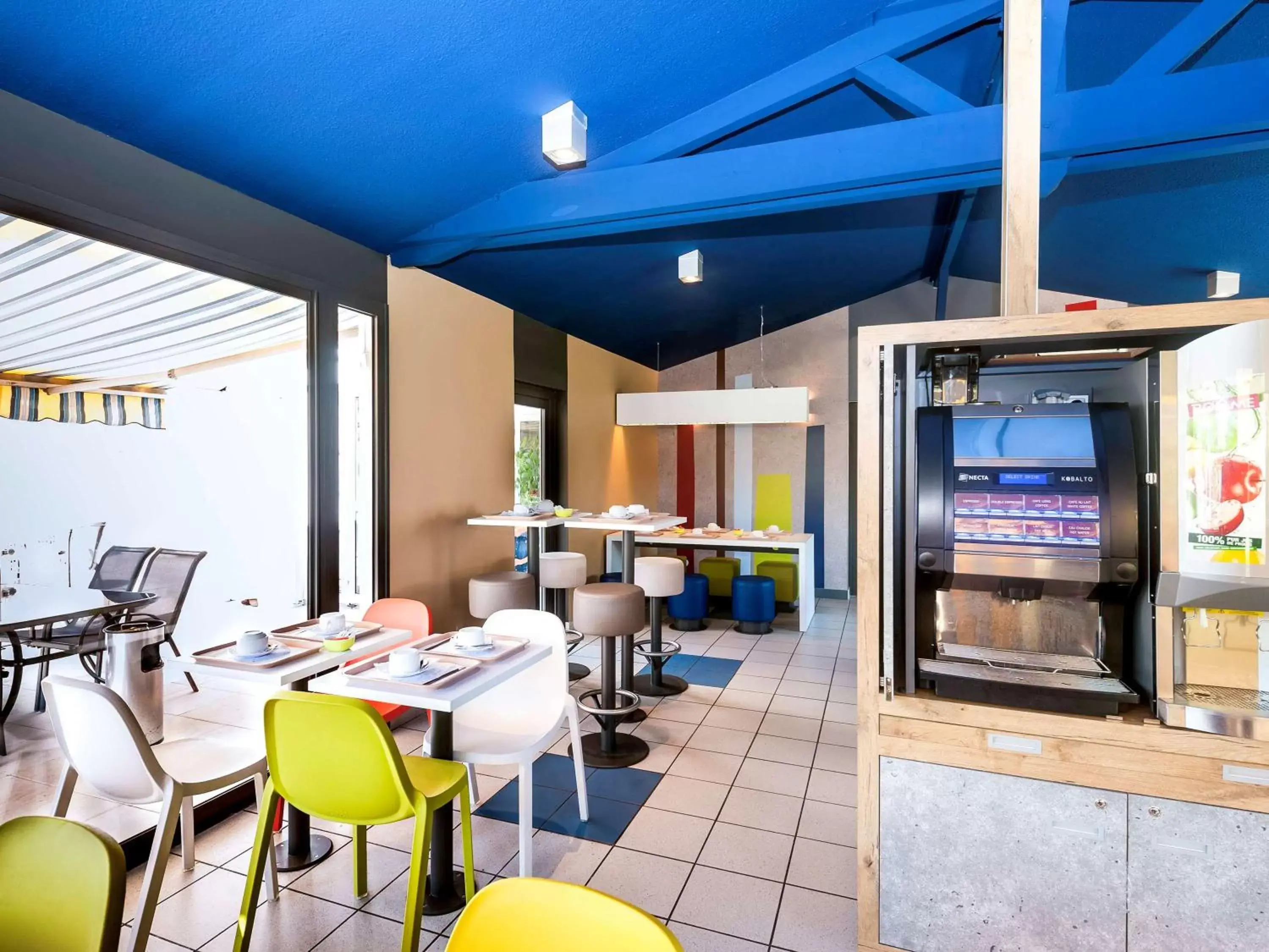 Restaurant/Places to Eat in ibis budget Nimes Marguerittes - A9