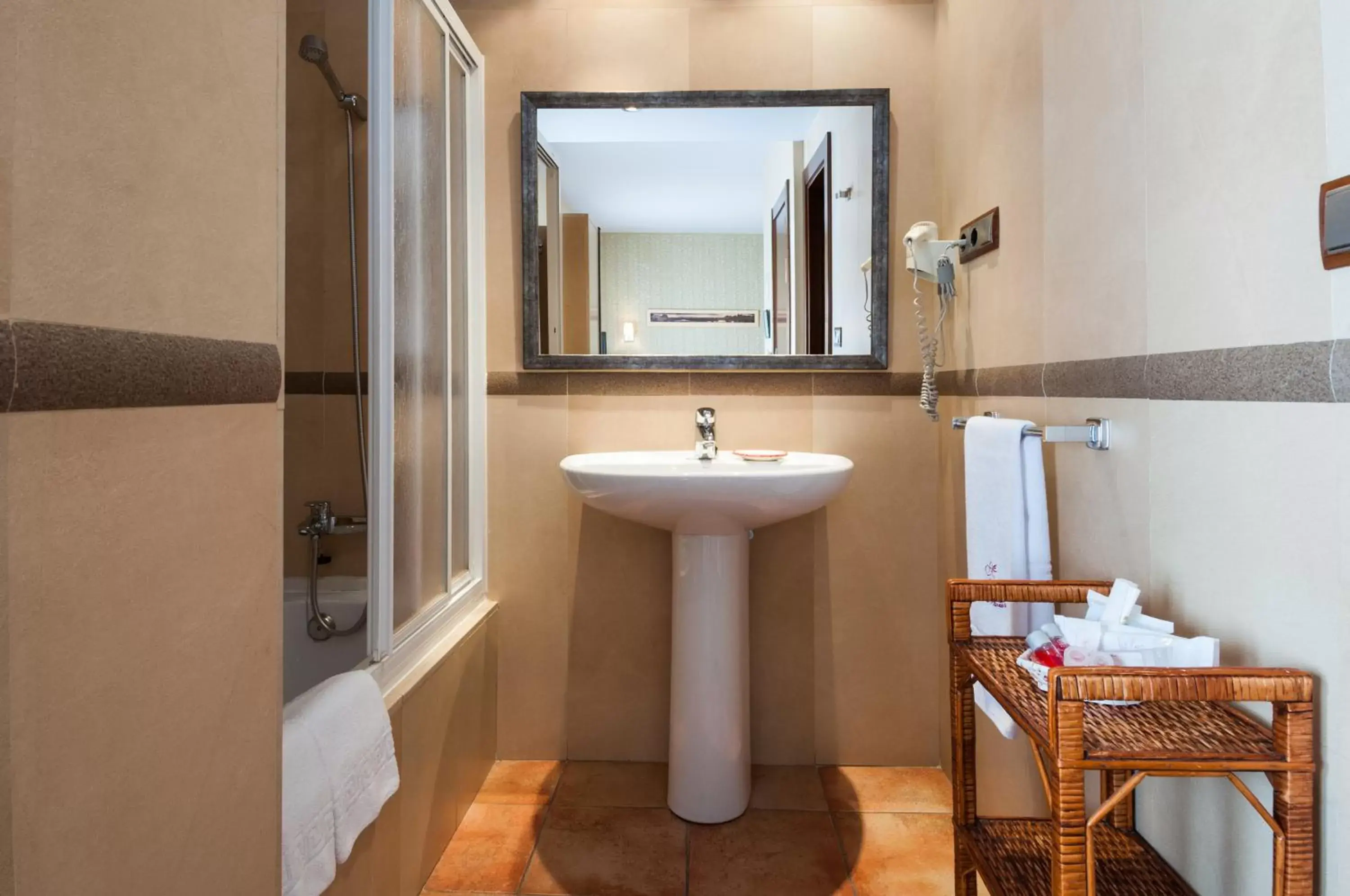 Photo of the whole room, Bathroom in Hotel Doña Manuela