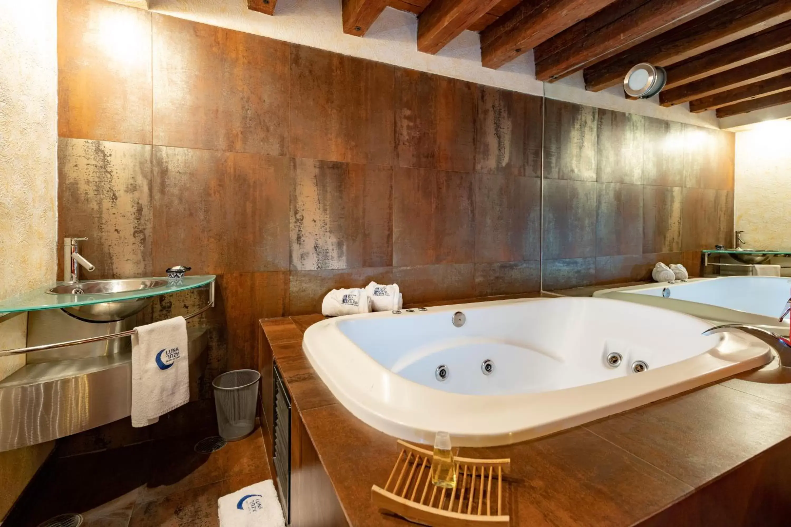 Bathroom in Hotel Boutique Casona de la China Poblana - Adults Only