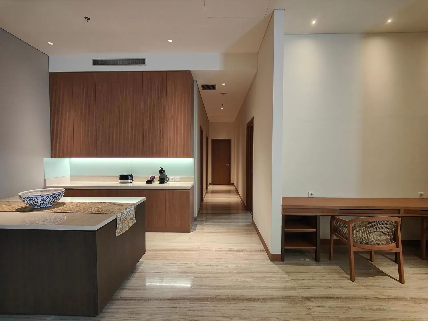 Ambassador Three-Bedroom in Ra Suites Simatupang