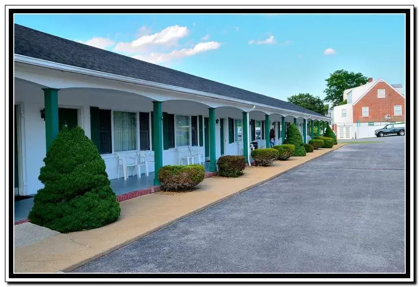 On site, Property Building in The Cardinal Inn