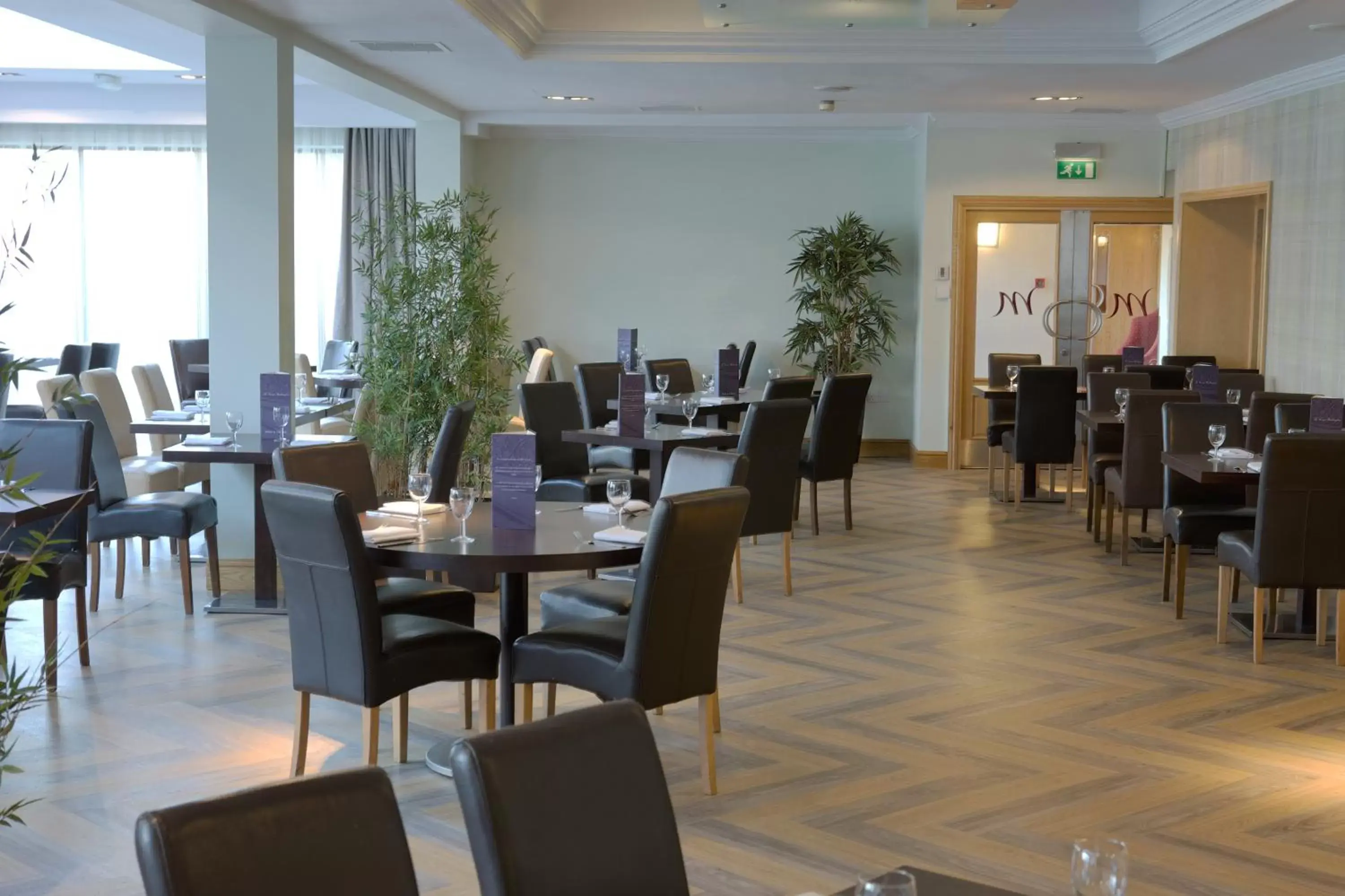 Buffet breakfast, Restaurant/Places to Eat in Mercure Newcastle George Washington Hotel Golf & Spa