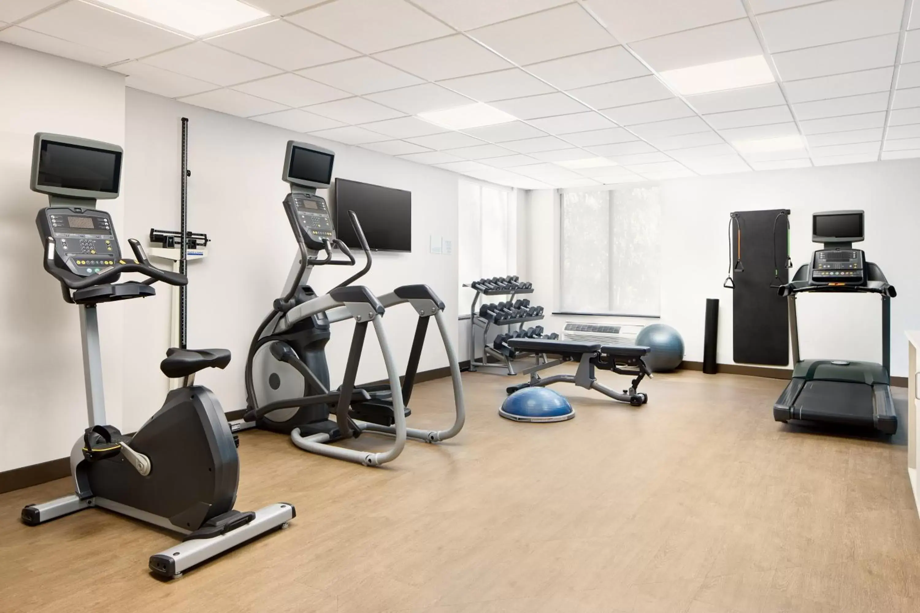 Fitness centre/facilities, Fitness Center/Facilities in Holiday Inn Express & Suites - Atlanta - Tucker Northlake, an IHG Hotel