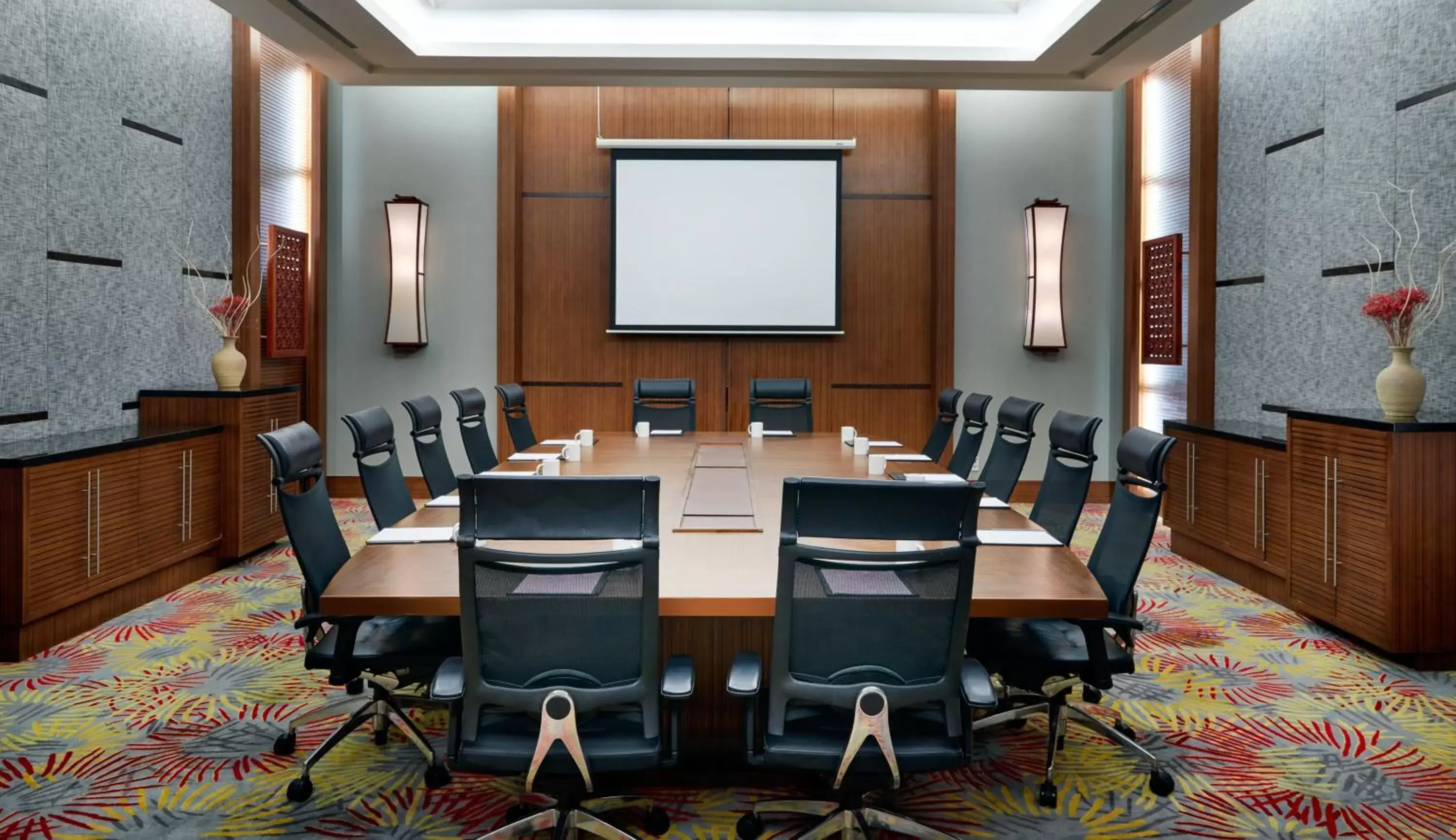 Meeting/conference room in InterContinental Lijiang Ancient Town Resort, an IHG Hotel