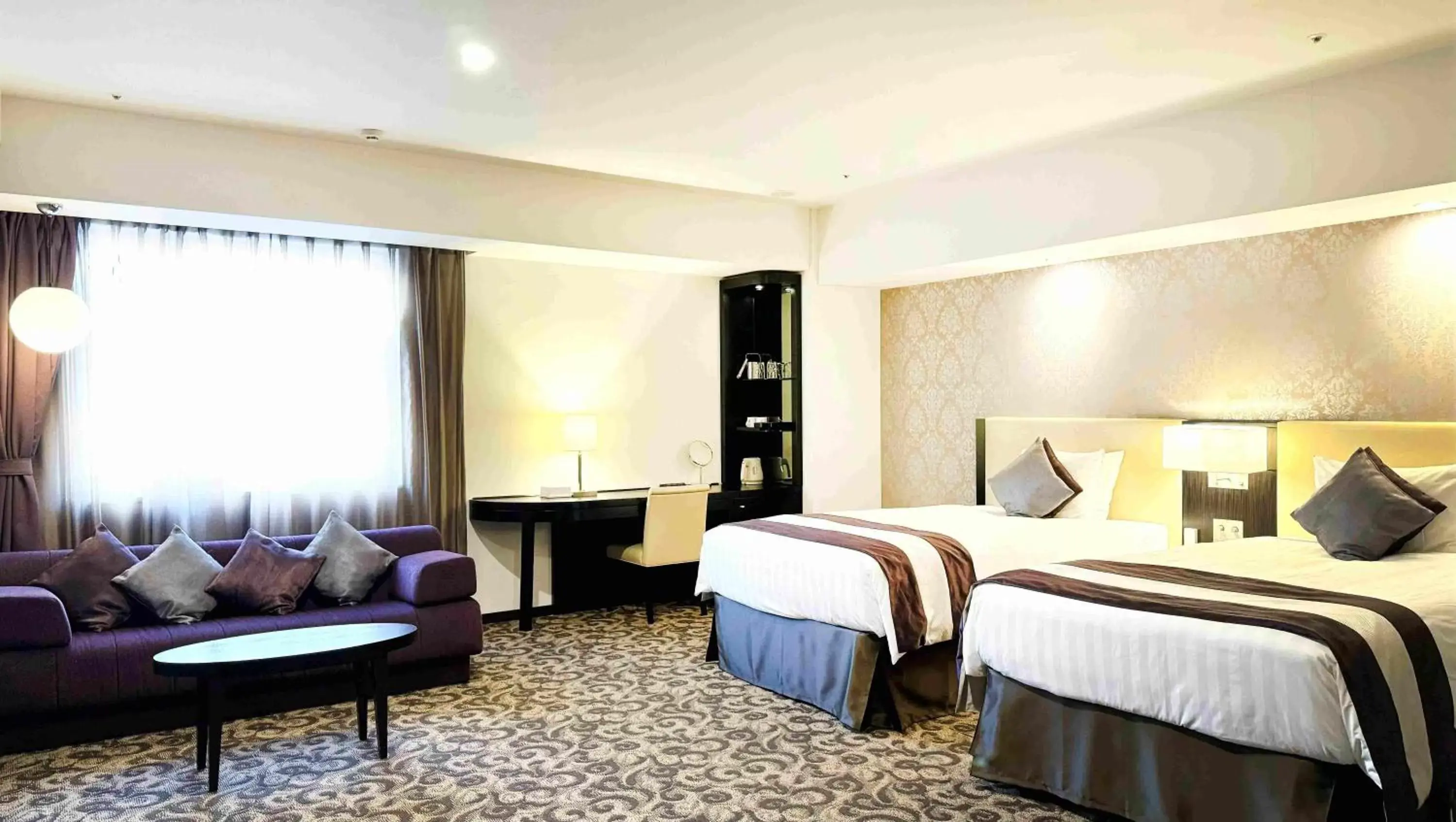 Bed in Mercure Hotel Sapporo