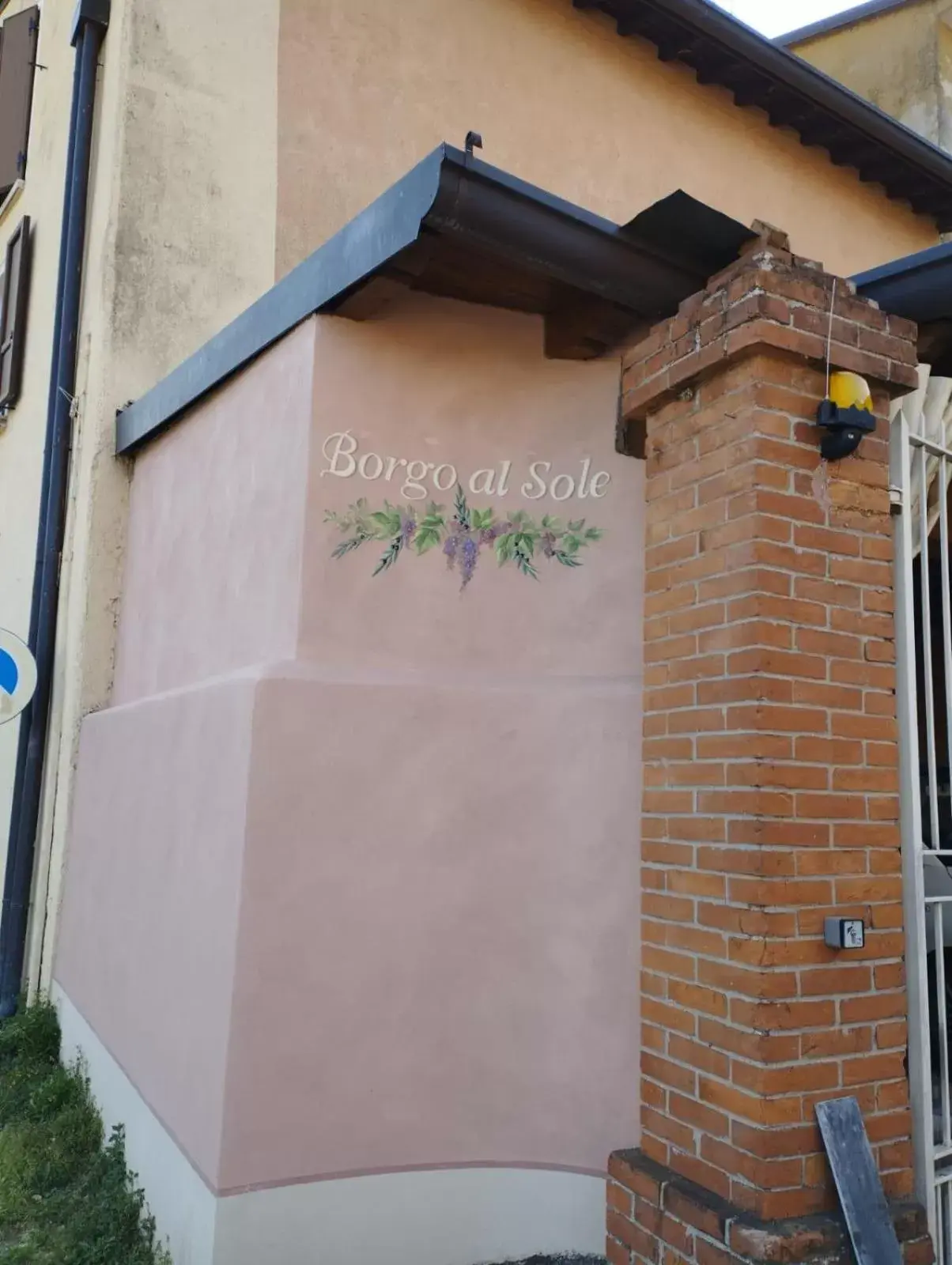 Property building in Borgo al Sole by Garda Facilities